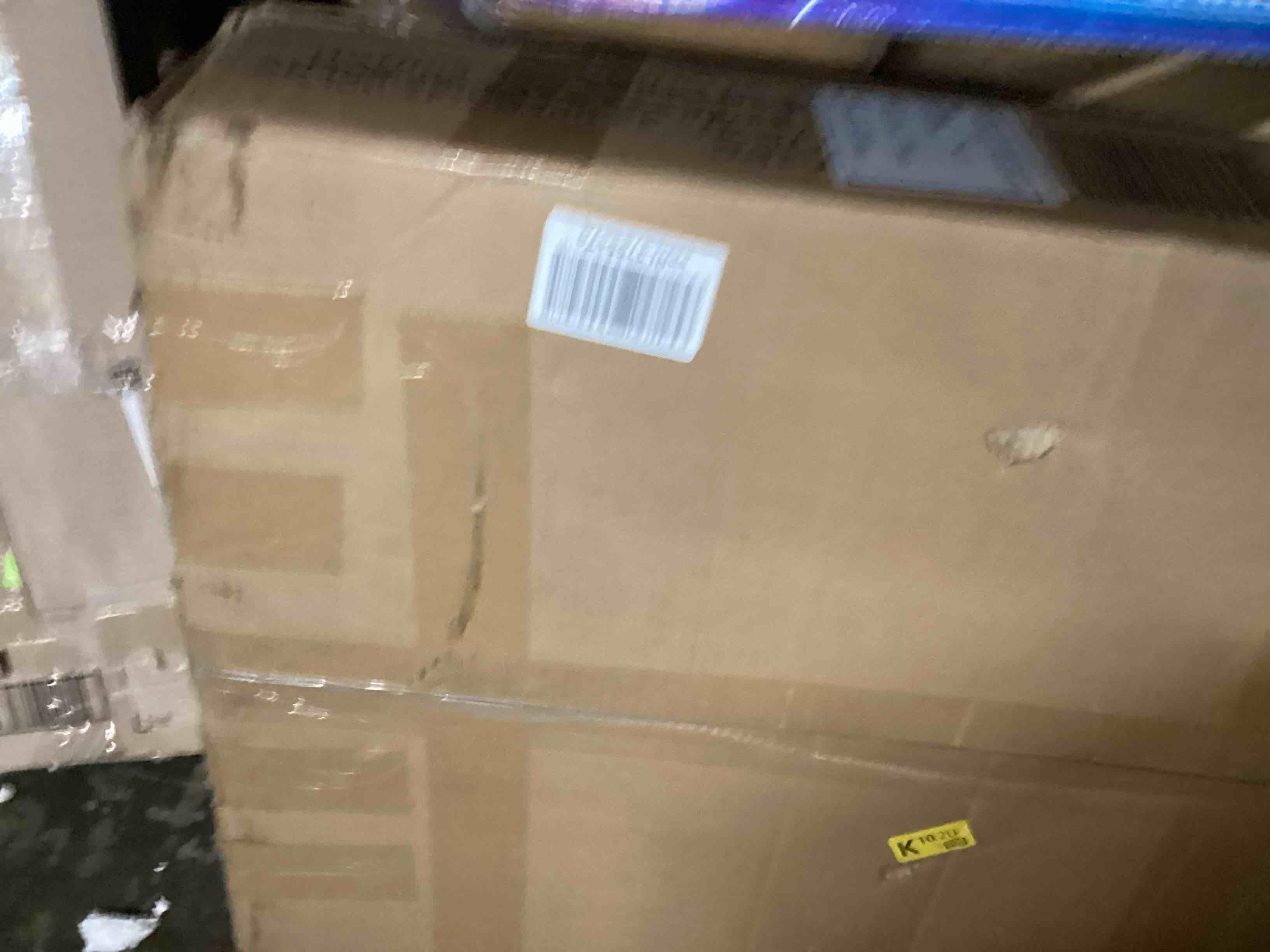 https://s3.amazonaws.com/lotting-images-prod/bidfta/RED5854656_1723470220697.jpeg