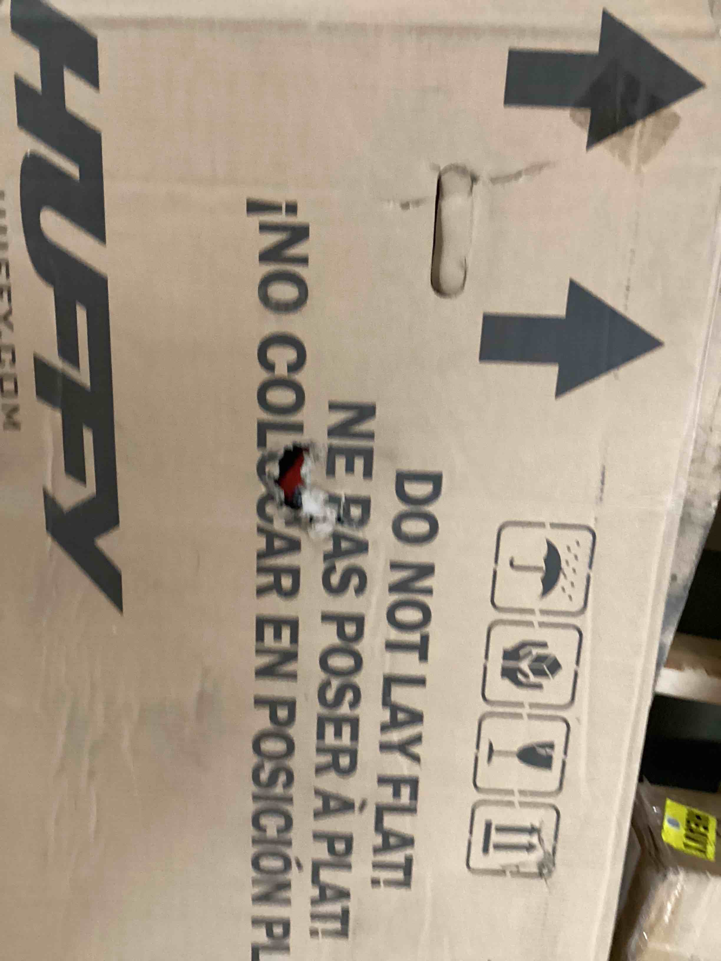 https://s3.amazonaws.com/lotting-images-prod/bidfta/RED5854714_1723491382222.jpeg