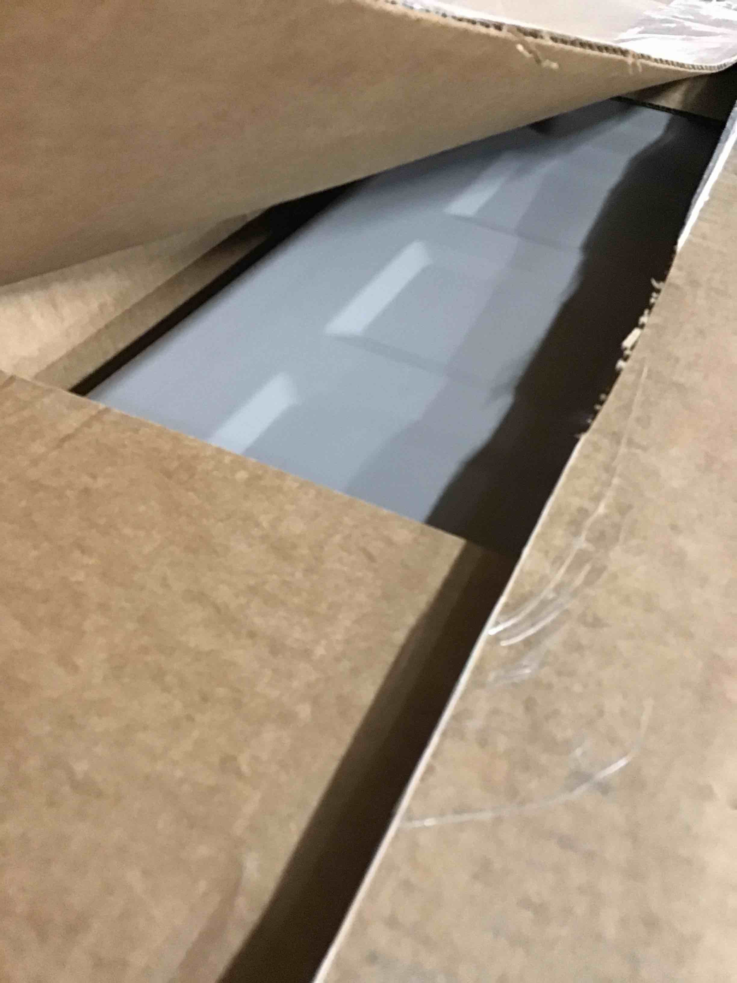 https://s3.amazonaws.com/lotting-images-prod/bidfta/RED5855037_1718716874891.jpeg