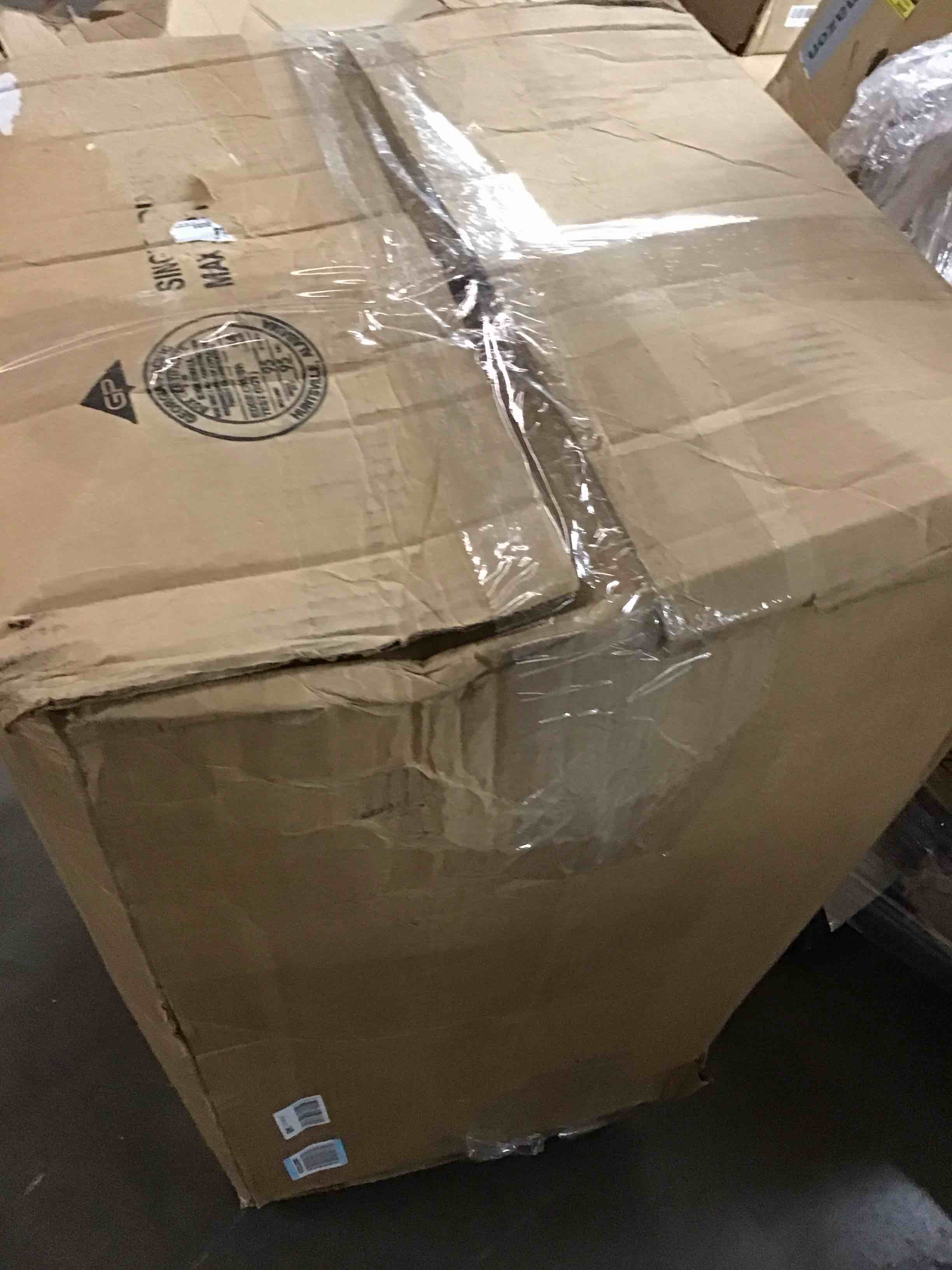 https://s3.amazonaws.com/lotting-images-prod/bidfta/RED5855345_1720615995682.jpeg