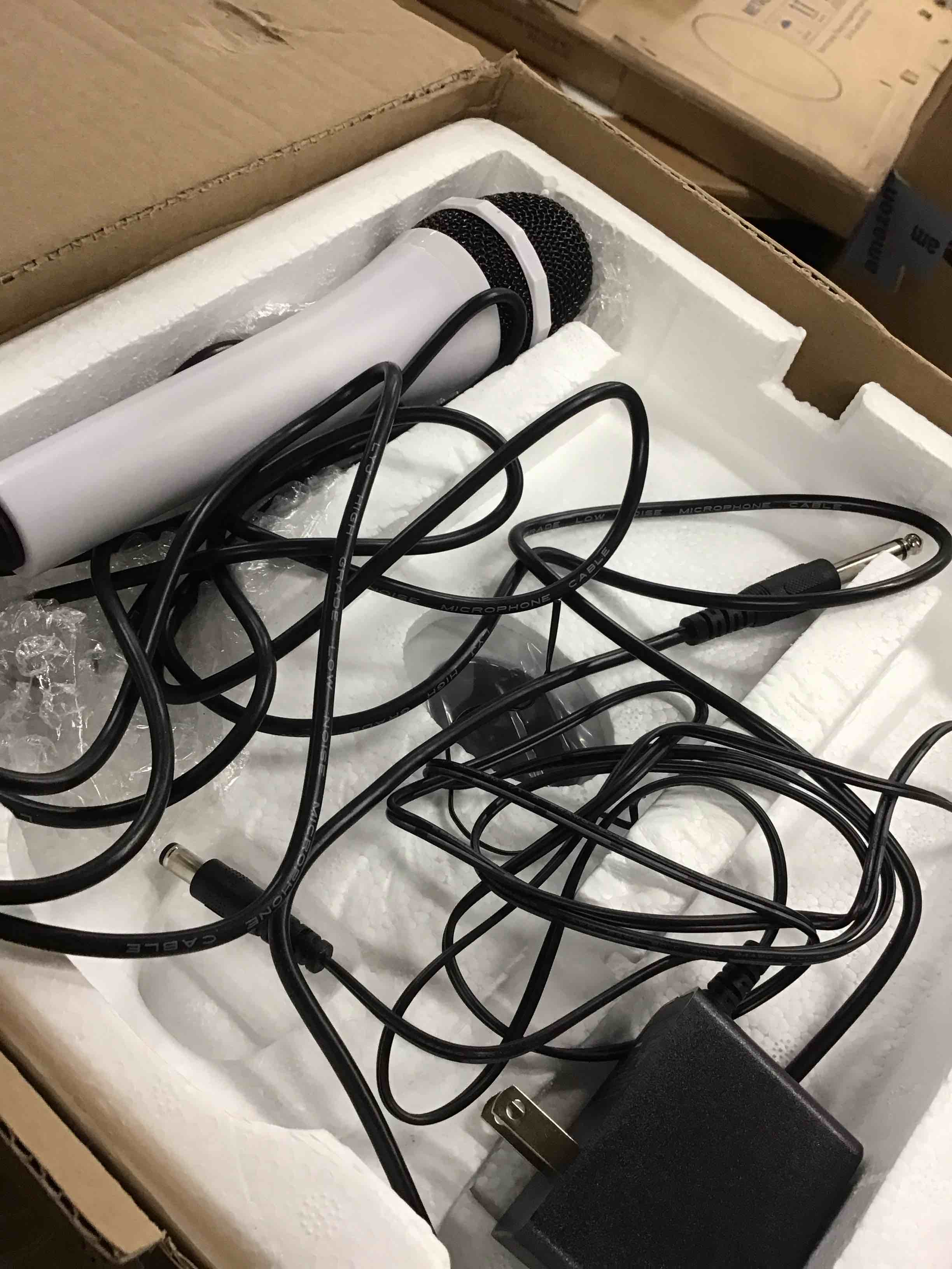 https://s3.amazonaws.com/lotting-images-prod/bidfta/RED5855408_1720630197922.jpeg