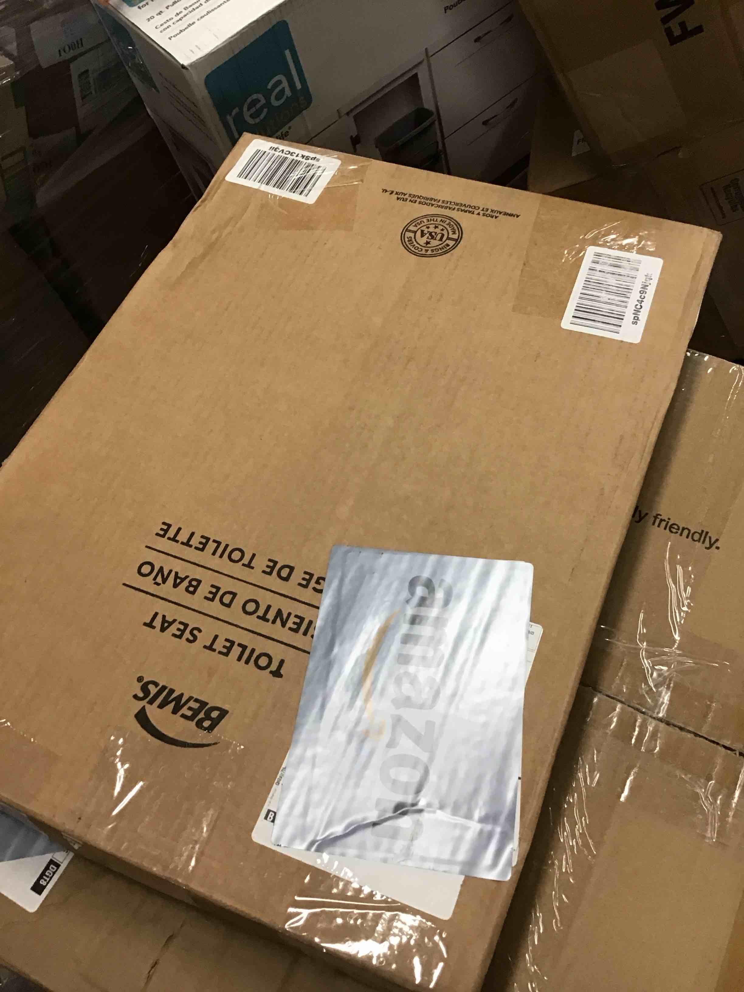 https://s3.amazonaws.com/lotting-images-prod/bidfta/RED5855975_1721995532445.jpeg