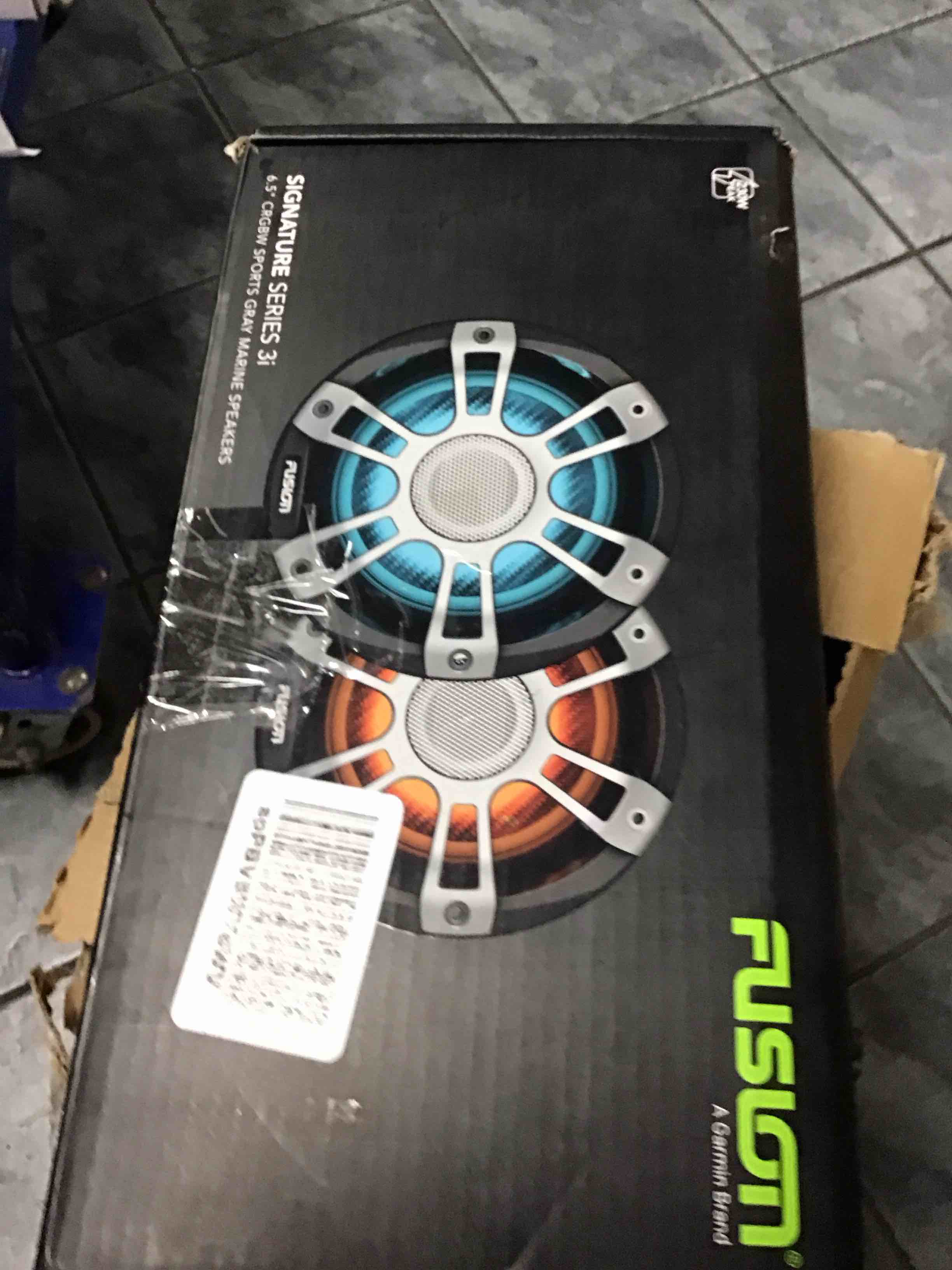 https://s3.amazonaws.com/lotting-images-prod/bidfta/RED5857350_1717604232205.jpeg