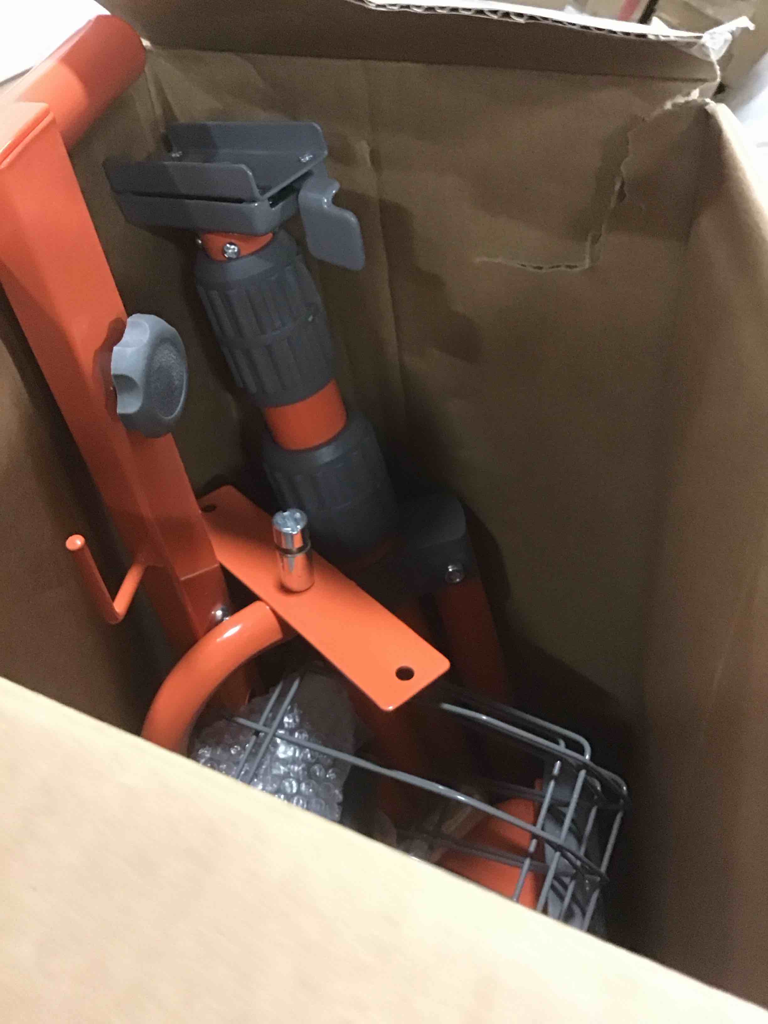 https://s3.amazonaws.com/lotting-images-prod/bidfta/RED5858413_1714421435784.jpeg