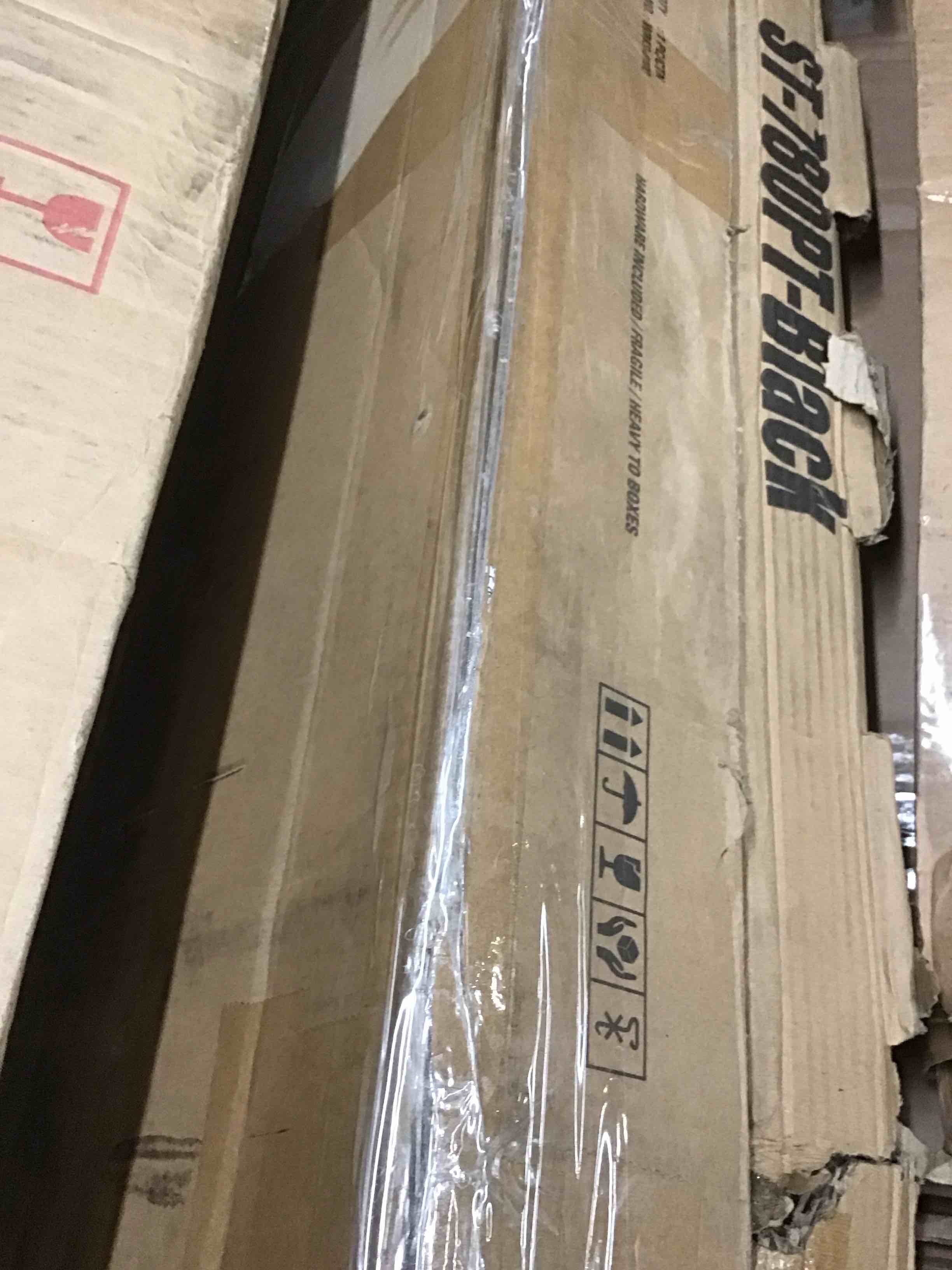 https://s3.amazonaws.com/lotting-images-prod/bidfta/RED5858495_1715097422064.jpeg