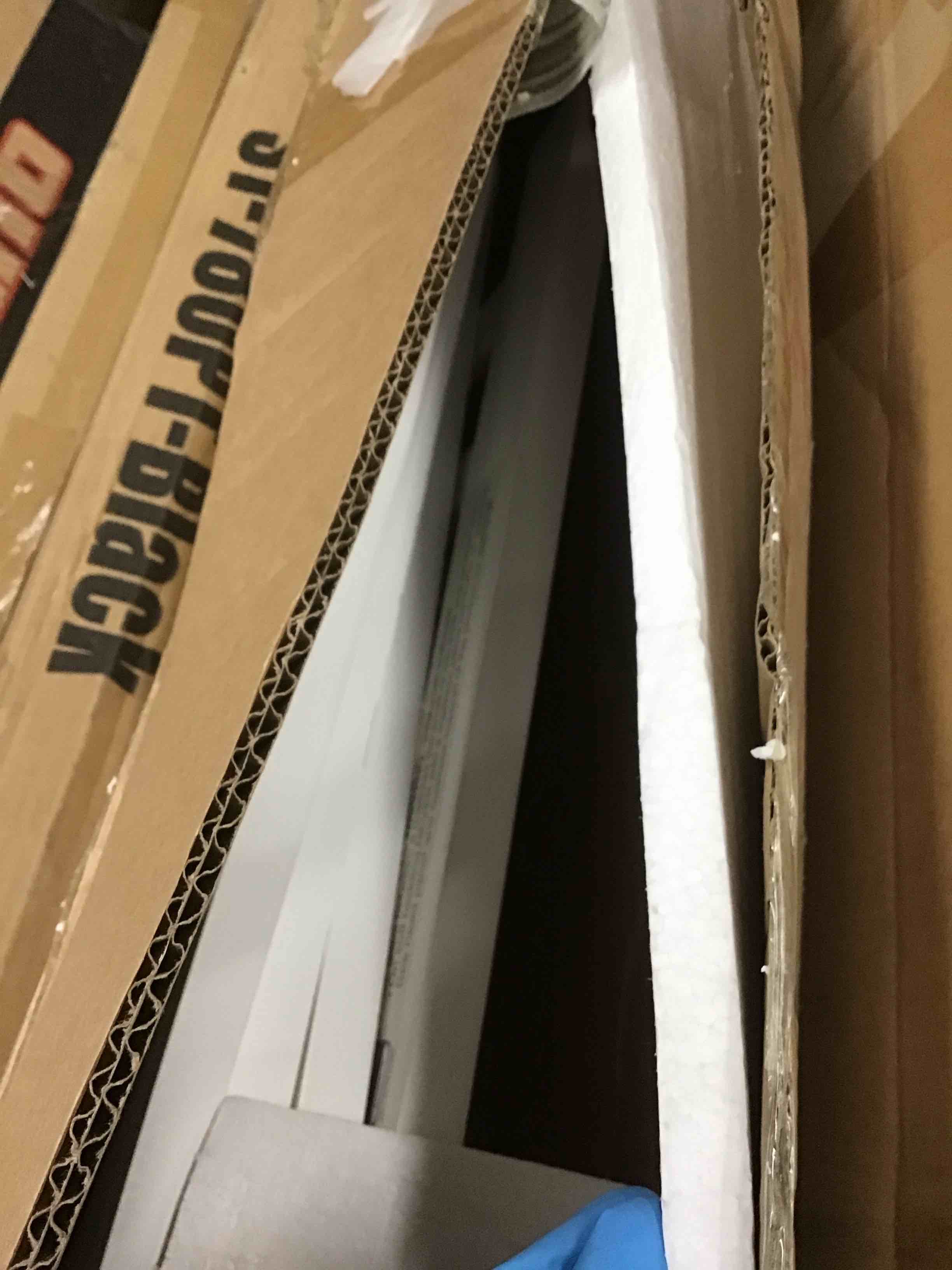https://s3.amazonaws.com/lotting-images-prod/bidfta/RED5858496_1715097472164.jpeg