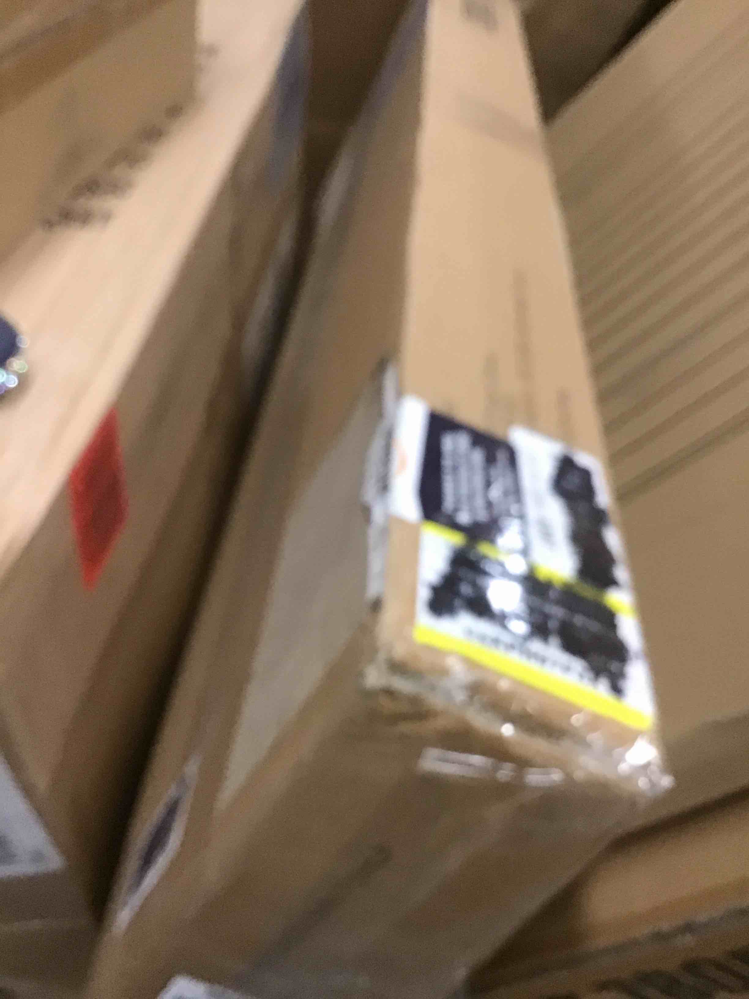 https://s3.amazonaws.com/lotting-images-prod/bidfta/RED5858500_1715097894884.jpeg