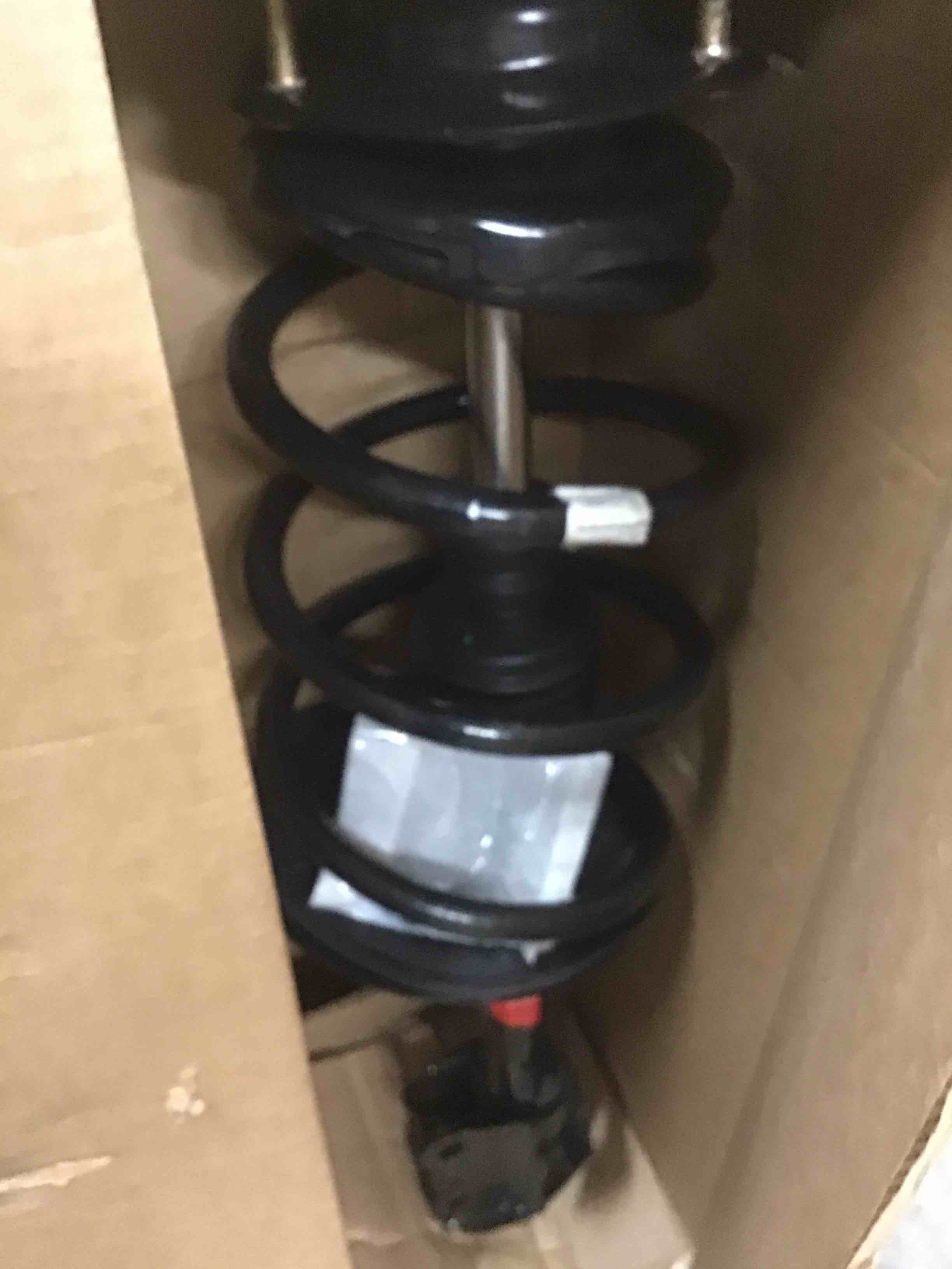 https://s3.amazonaws.com/lotting-images-prod/bidfta/RED5858517_1715102662300.jpeg