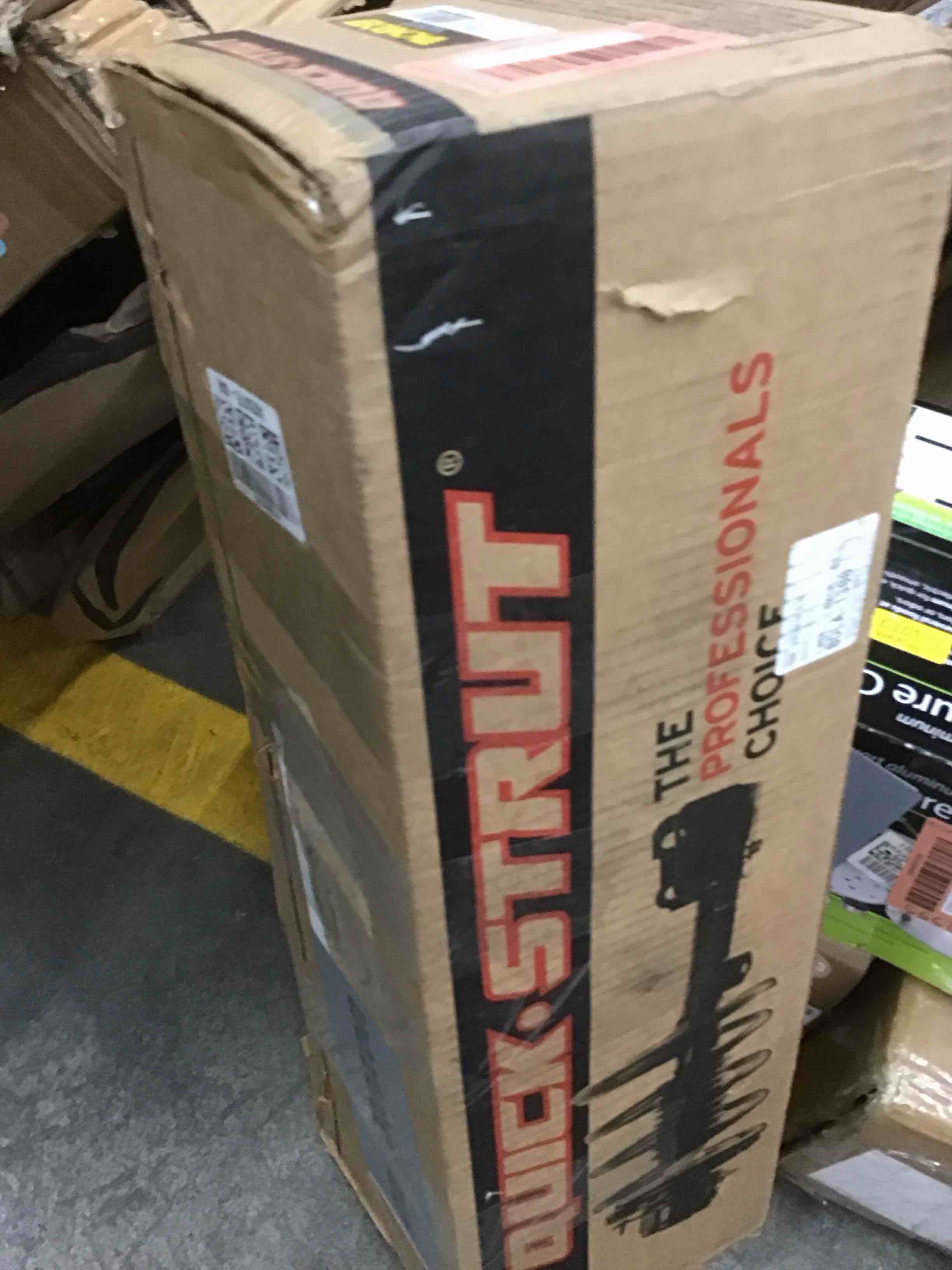https://s3.amazonaws.com/lotting-images-prod/bidfta/RED5858517_1715102682215.jpeg