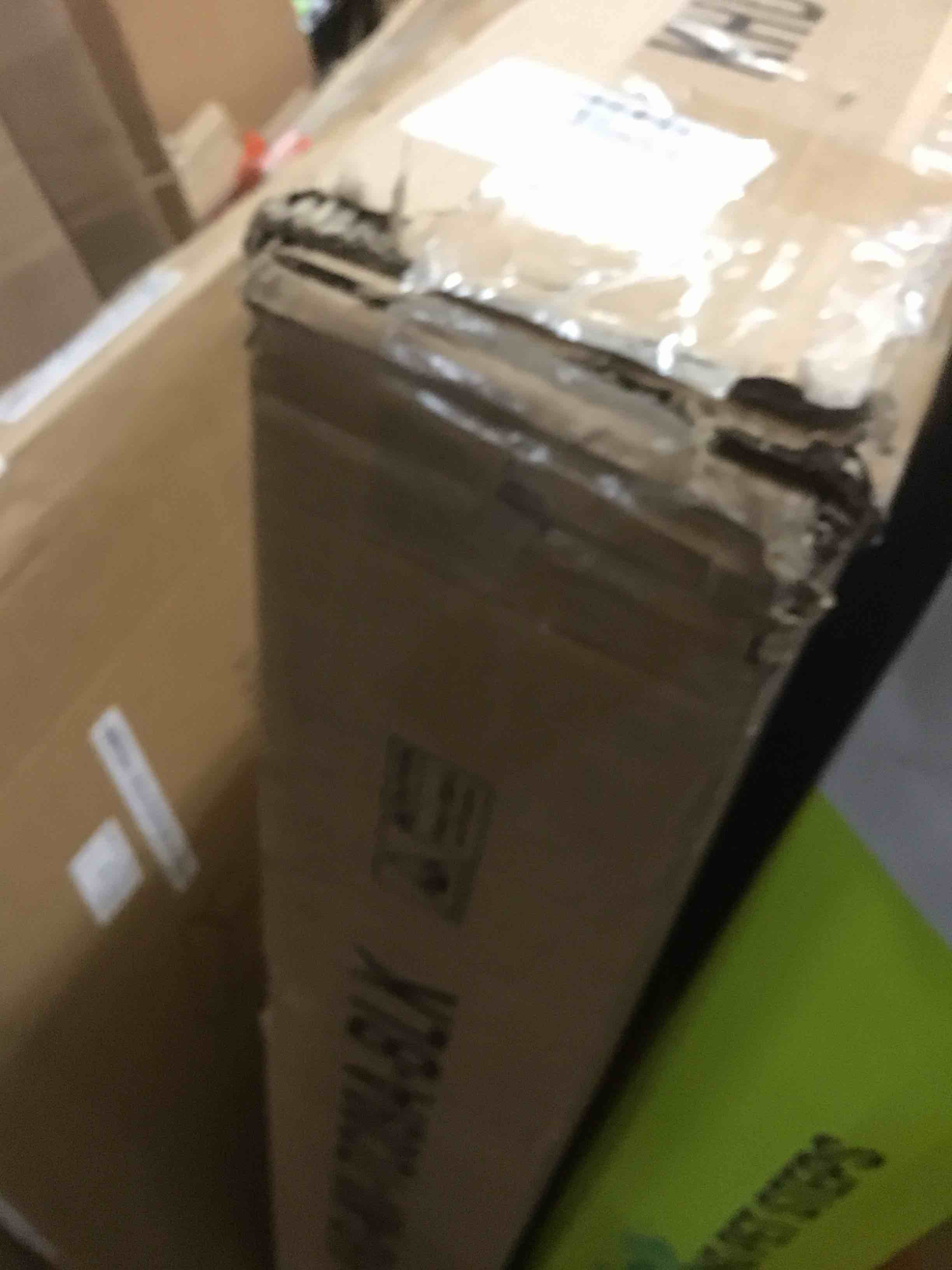 https://s3.amazonaws.com/lotting-images-prod/bidfta/RED5858550_1715109877127.jpeg