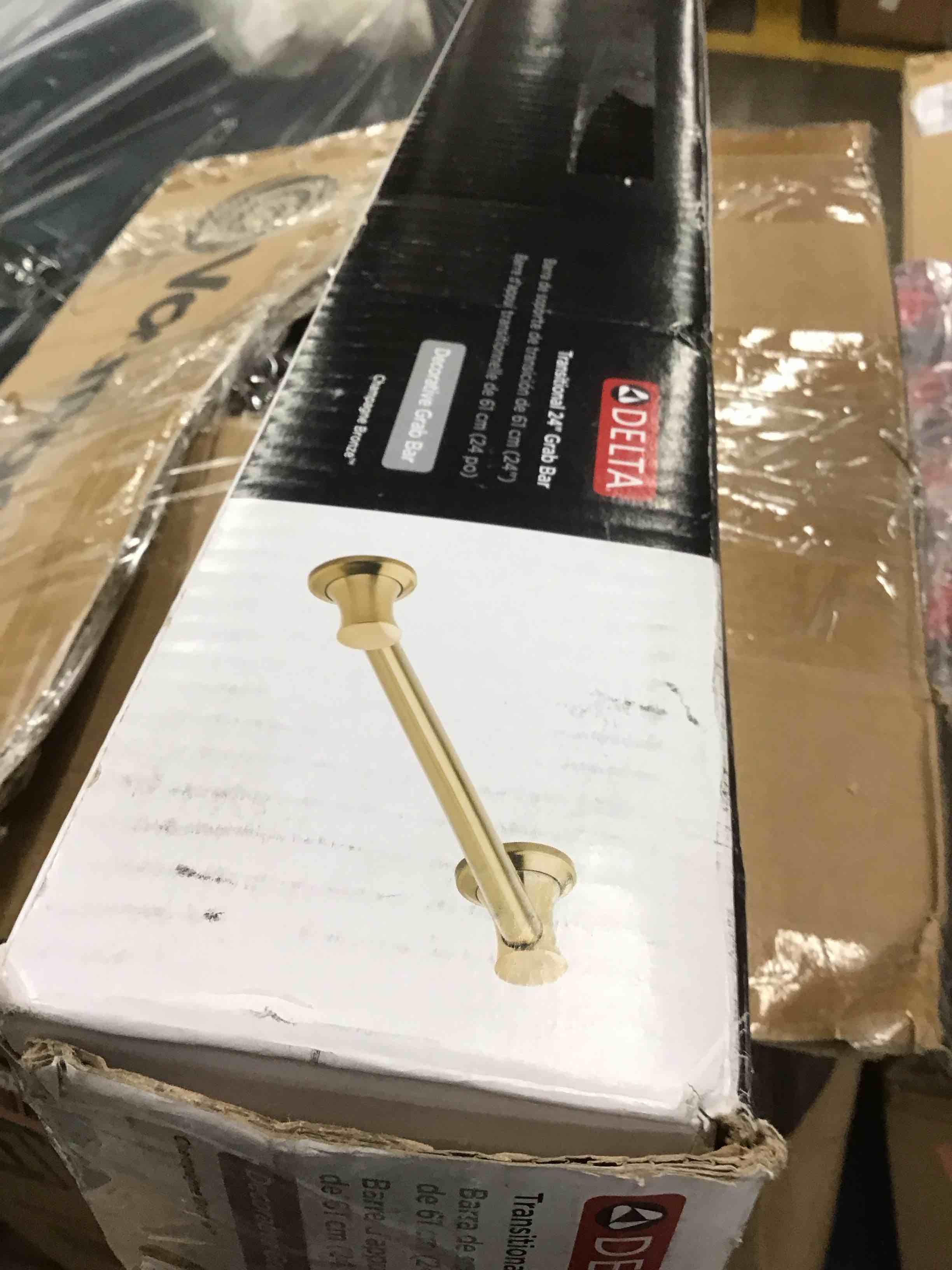 https://s3.amazonaws.com/lotting-images-prod/bidfta/RED5858620_1715370770409.jpeg