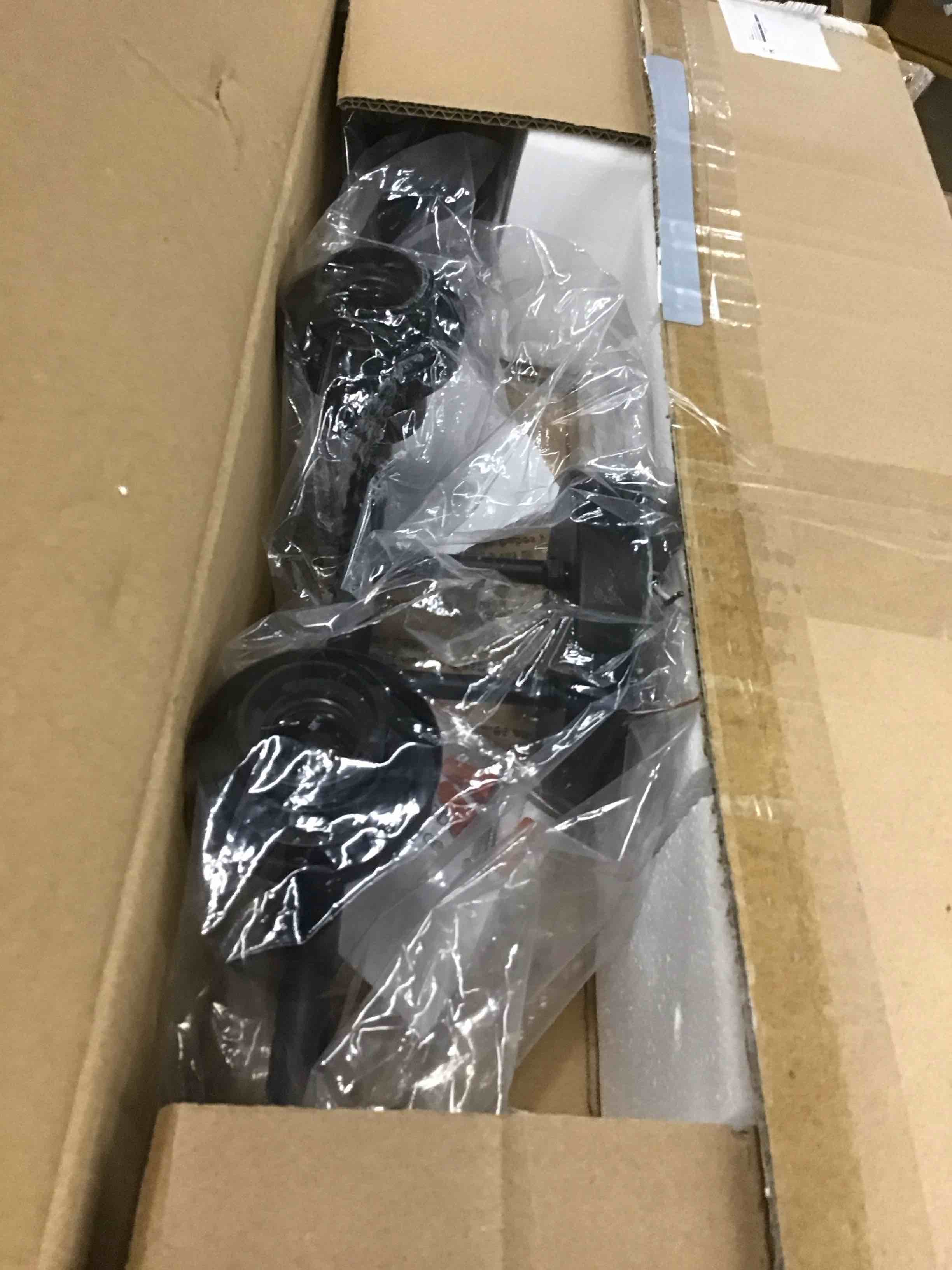 https://s3.amazonaws.com/lotting-images-prod/bidfta/RED5858739_1715886087460.jpeg