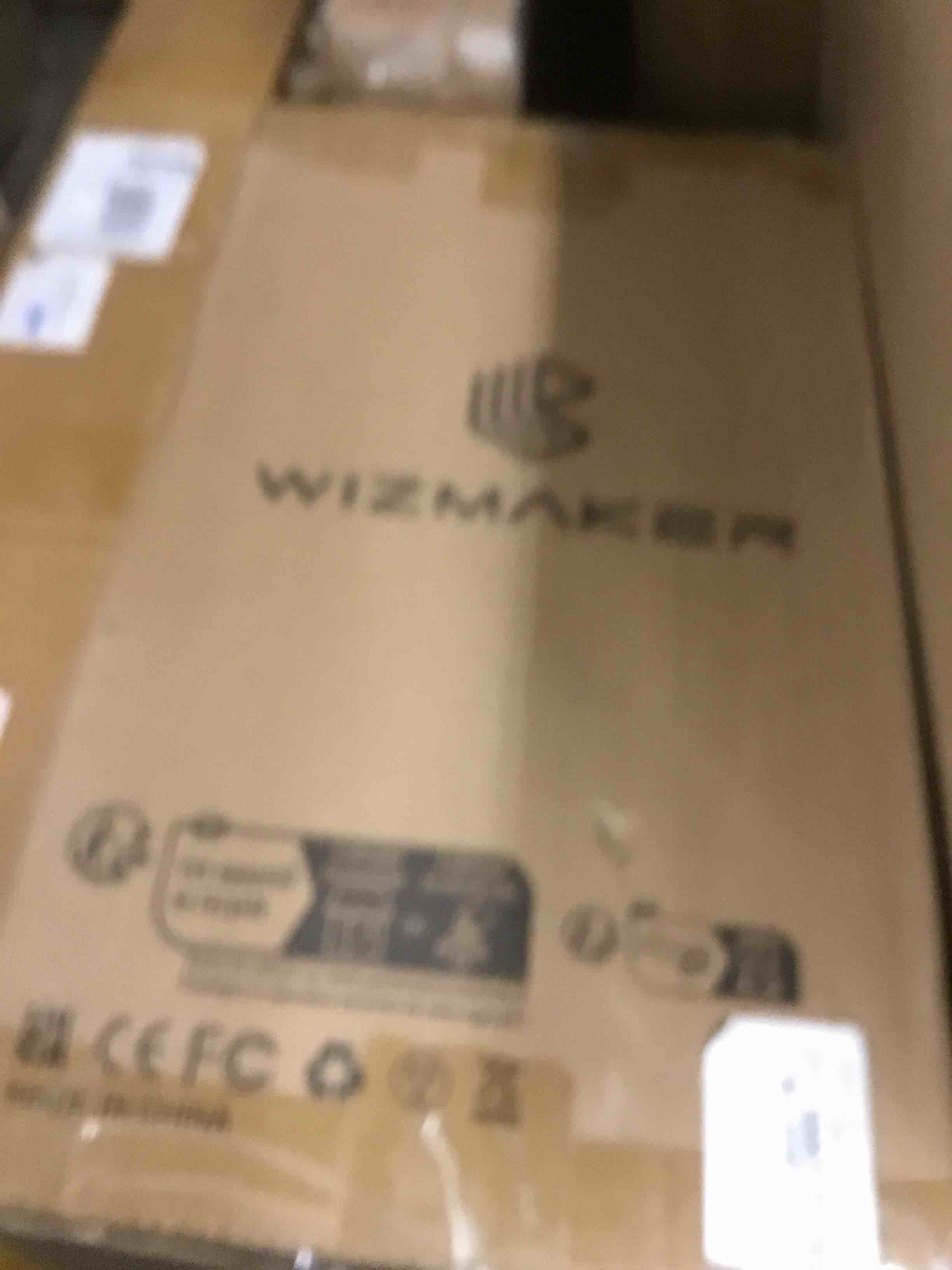 https://s3.amazonaws.com/lotting-images-prod/bidfta/RED5858752_1715888014410.jpeg