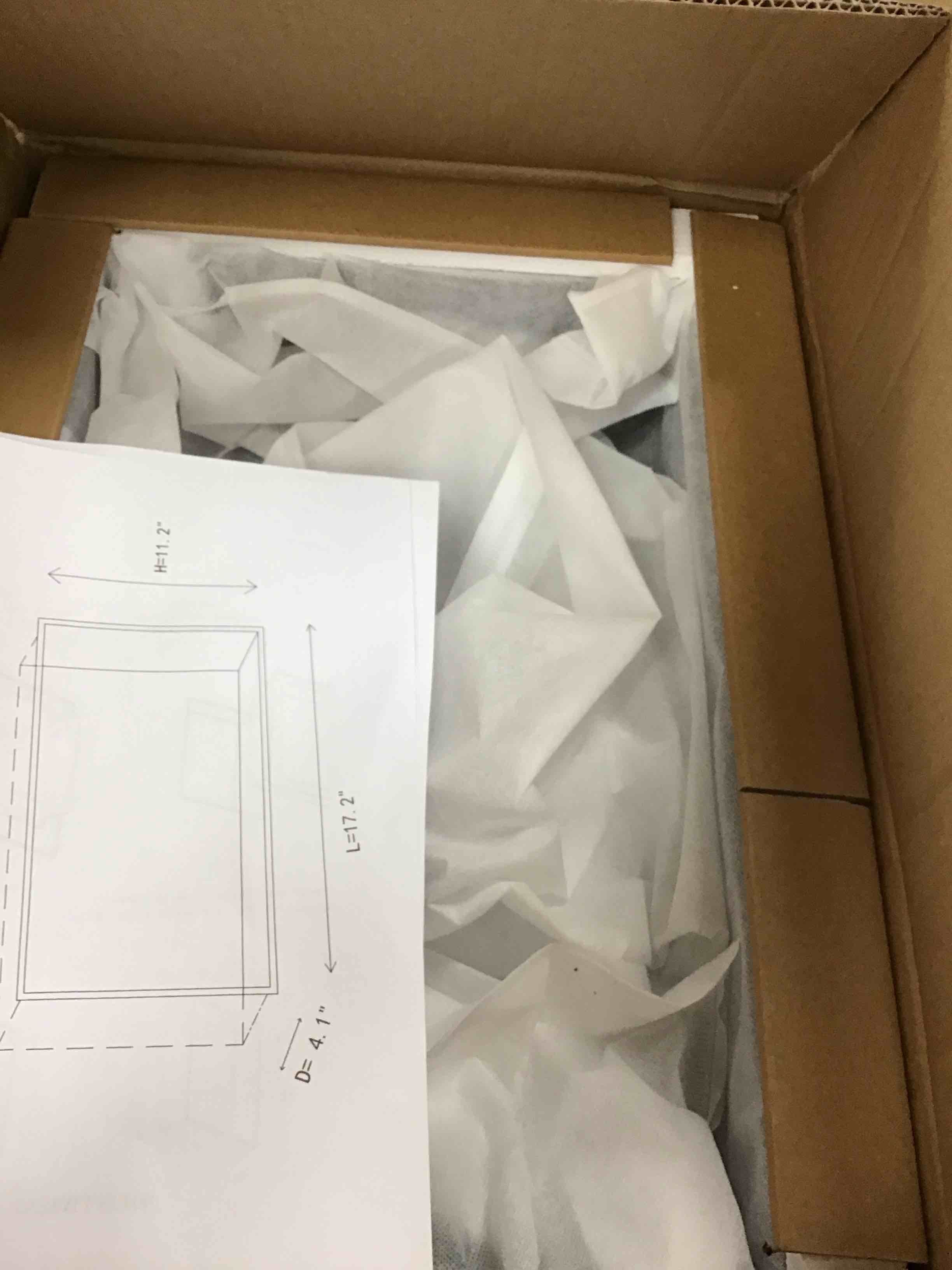 https://s3.amazonaws.com/lotting-images-prod/bidfta/RED5858855_1715958209875.jpeg