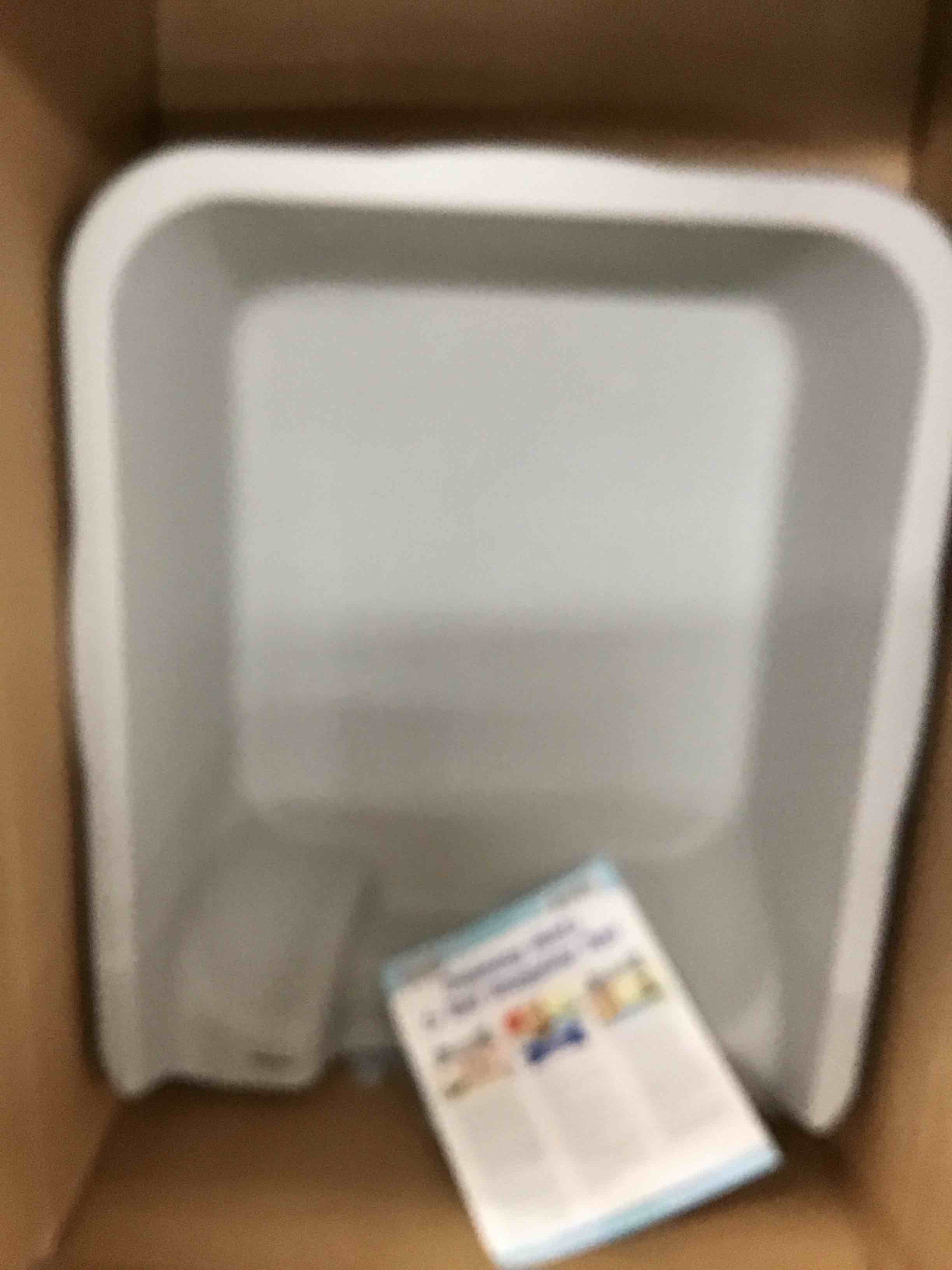 https://s3.amazonaws.com/lotting-images-prod/bidfta/RED5858860_1715958588262.jpeg