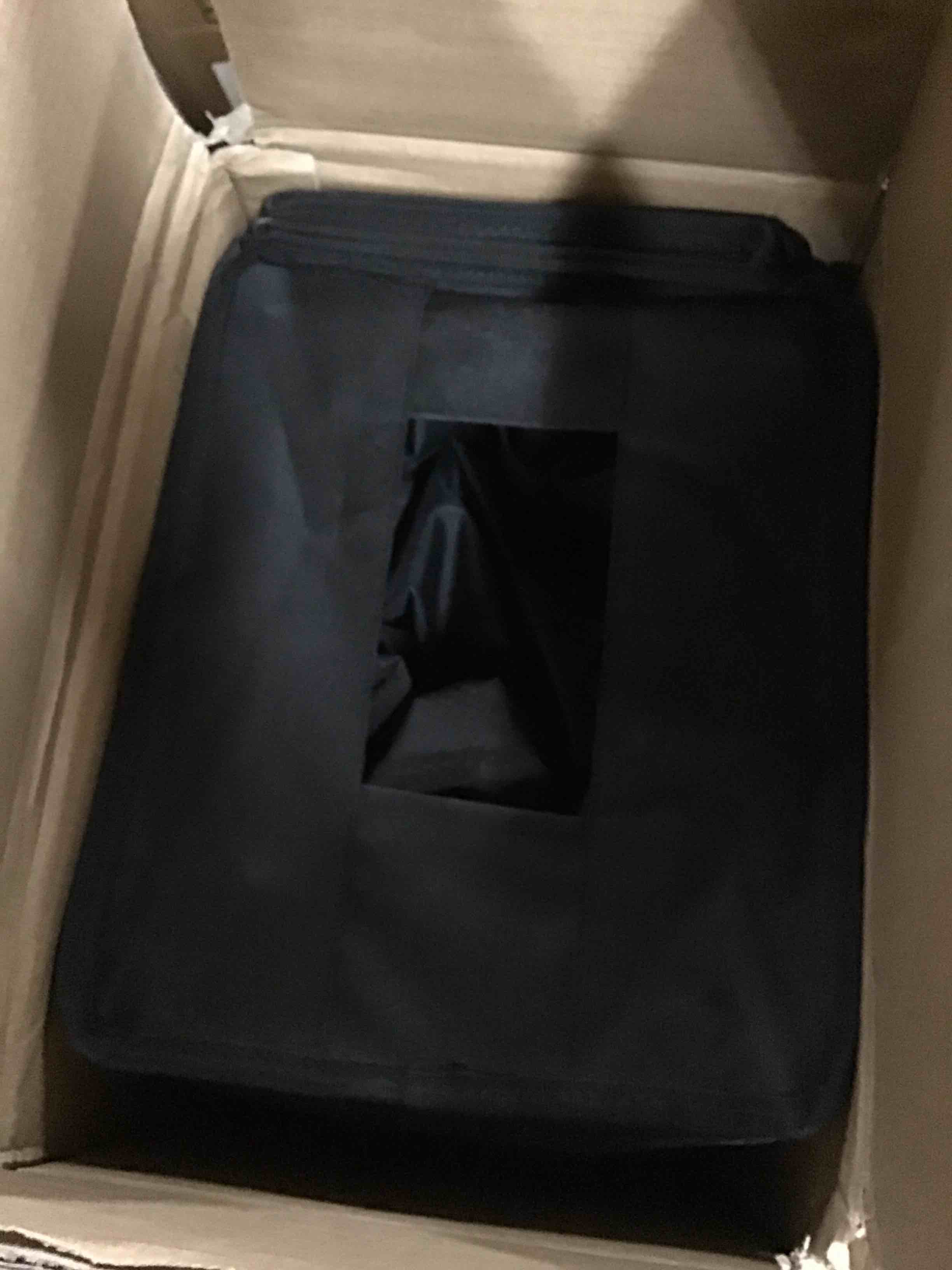 https://s3.amazonaws.com/lotting-images-prod/bidfta/RED5859200_1716493206441.jpeg