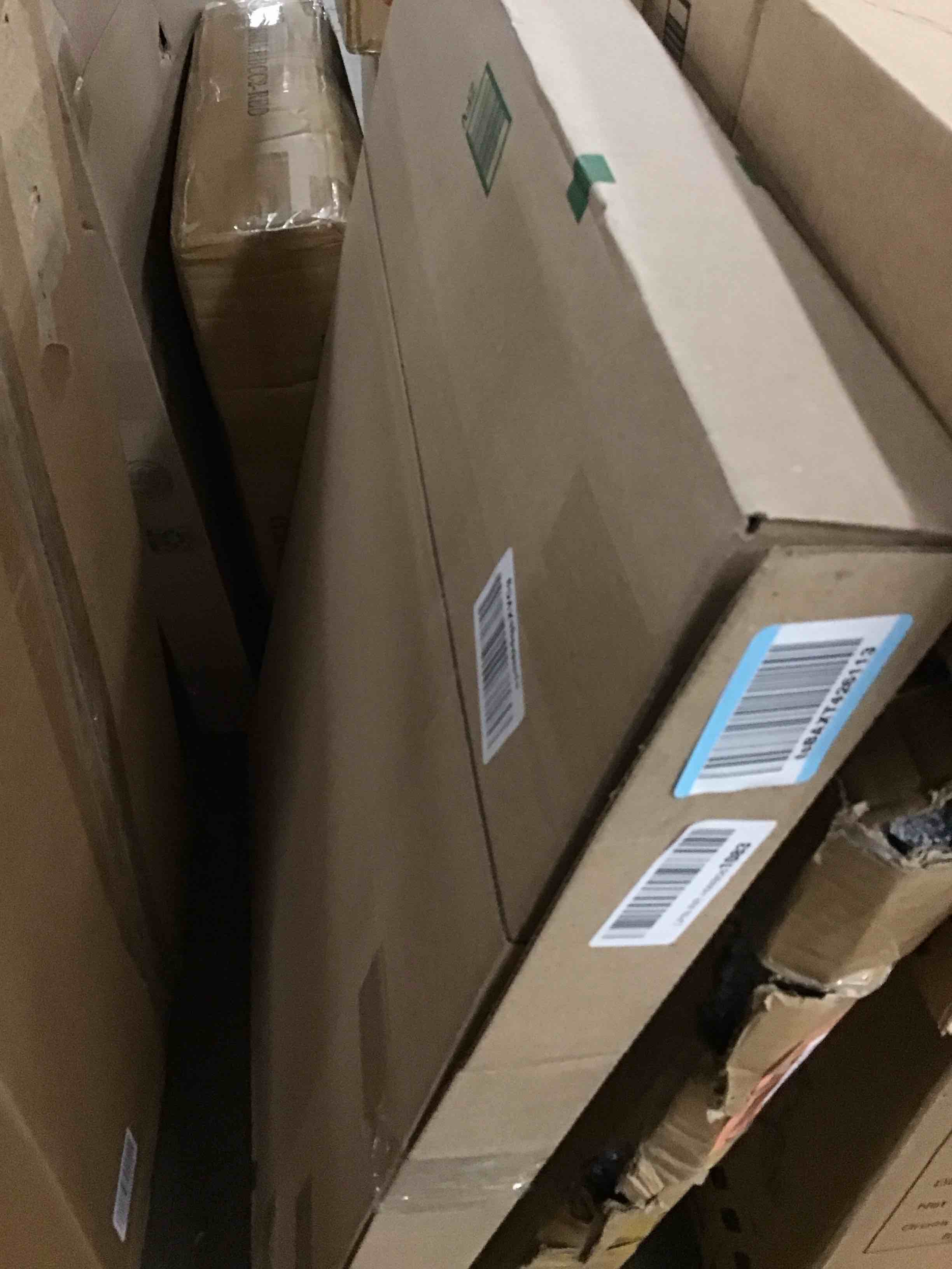 https://s3.amazonaws.com/lotting-images-prod/bidfta/RED5859204_1716493489862.jpeg