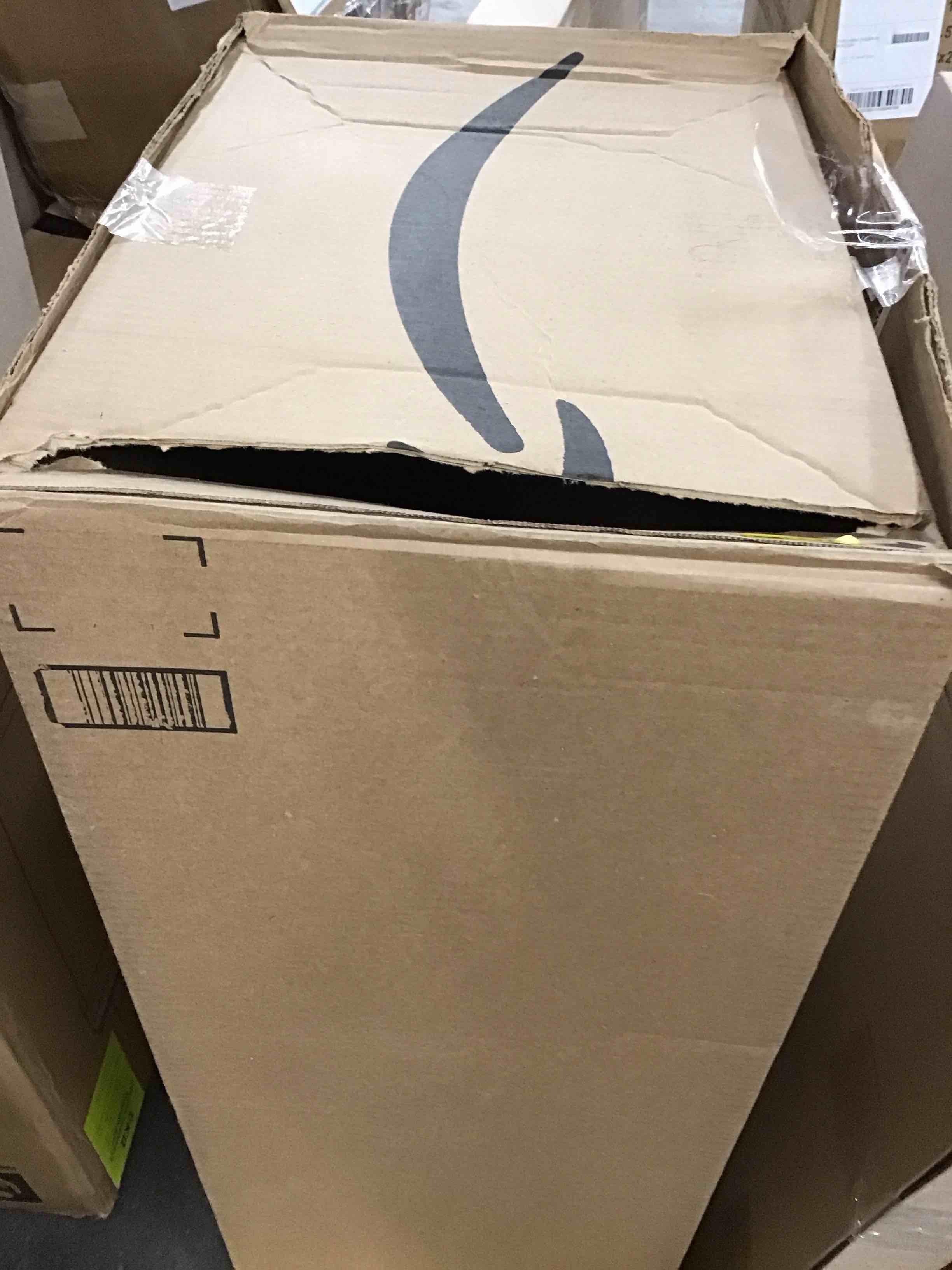 https://s3.amazonaws.com/lotting-images-prod/bidfta/RED5859205_1716493878336.jpeg