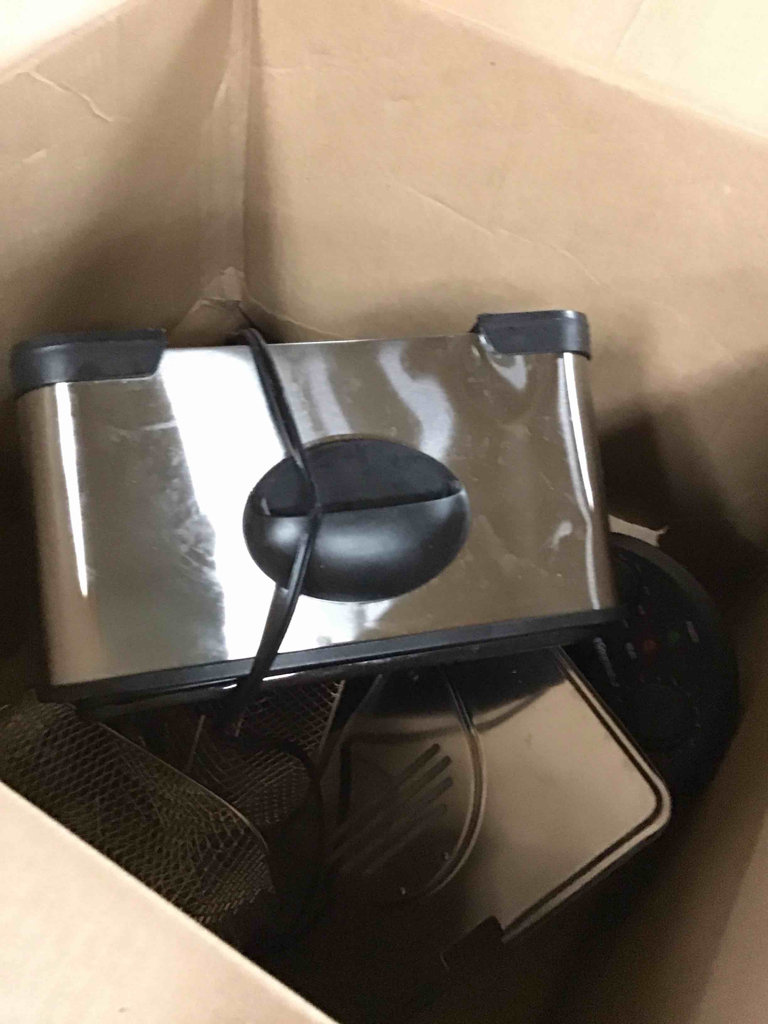 https://s3.amazonaws.com/lotting-images-prod/bidfta/RED5859208_1716494024499.jpeg