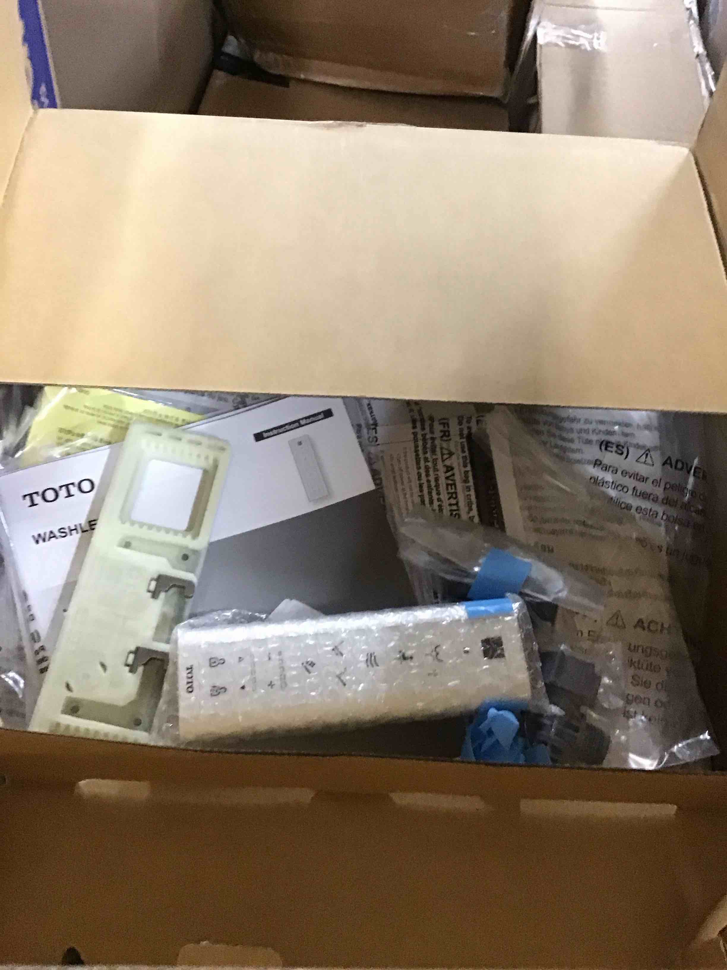 https://s3.amazonaws.com/lotting-images-prod/bidfta/RED5859209_1716494109053.jpeg