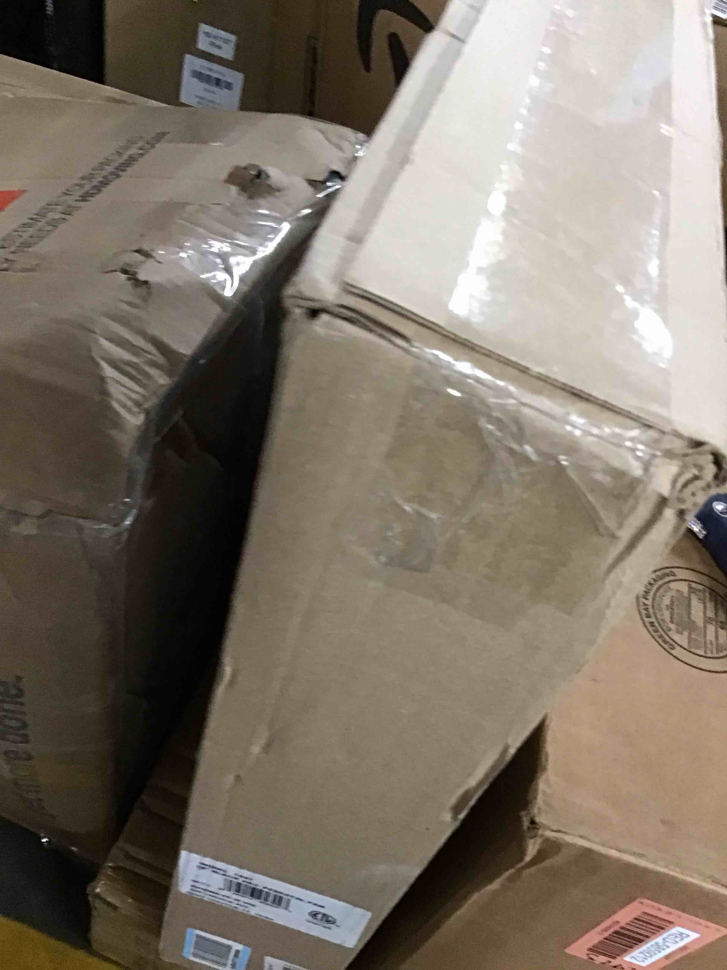 https://s3.amazonaws.com/lotting-images-prod/bidfta/RED5859213_1716494644194.jpeg