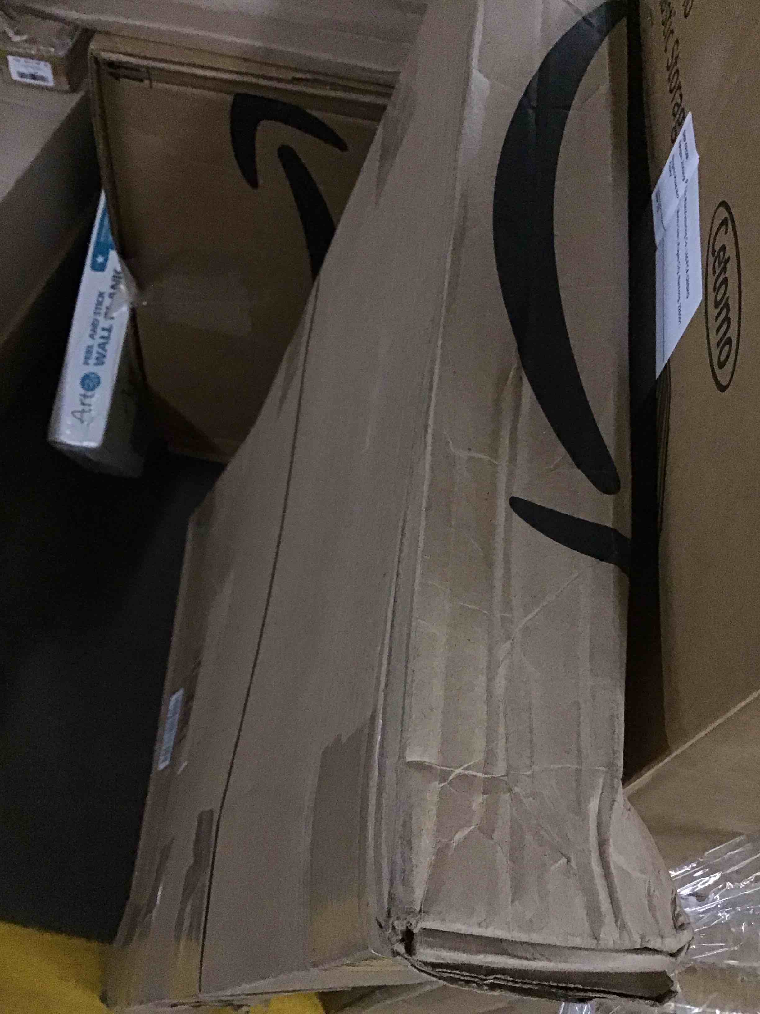 https://s3.amazonaws.com/lotting-images-prod/bidfta/RED5859219_1716495374117.jpeg