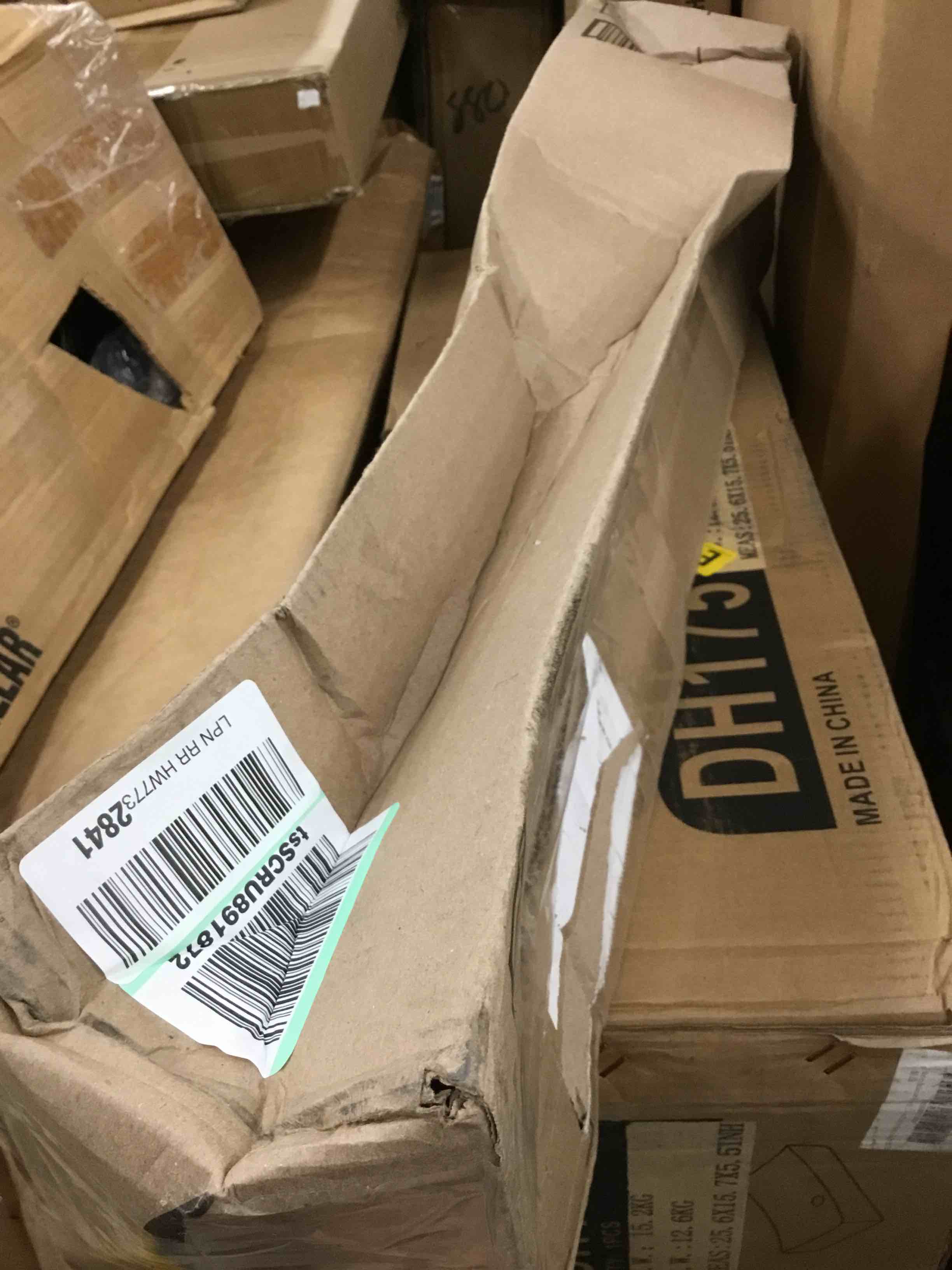 https://s3.amazonaws.com/lotting-images-prod/bidfta/RED5860327_1716994402371.jpeg