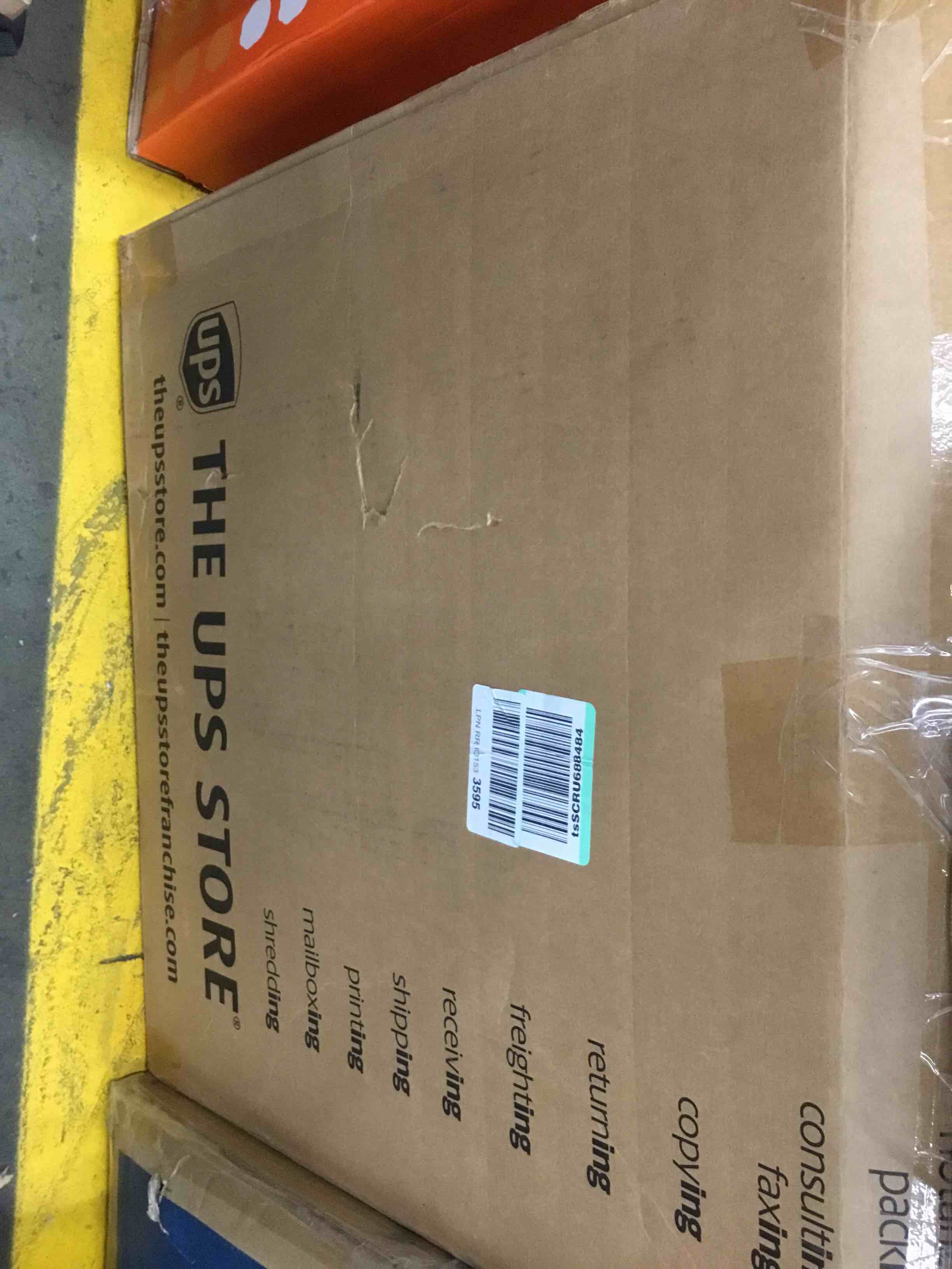 https://s3.amazonaws.com/lotting-images-prod/bidfta/RED5860334_1716996113068.jpeg