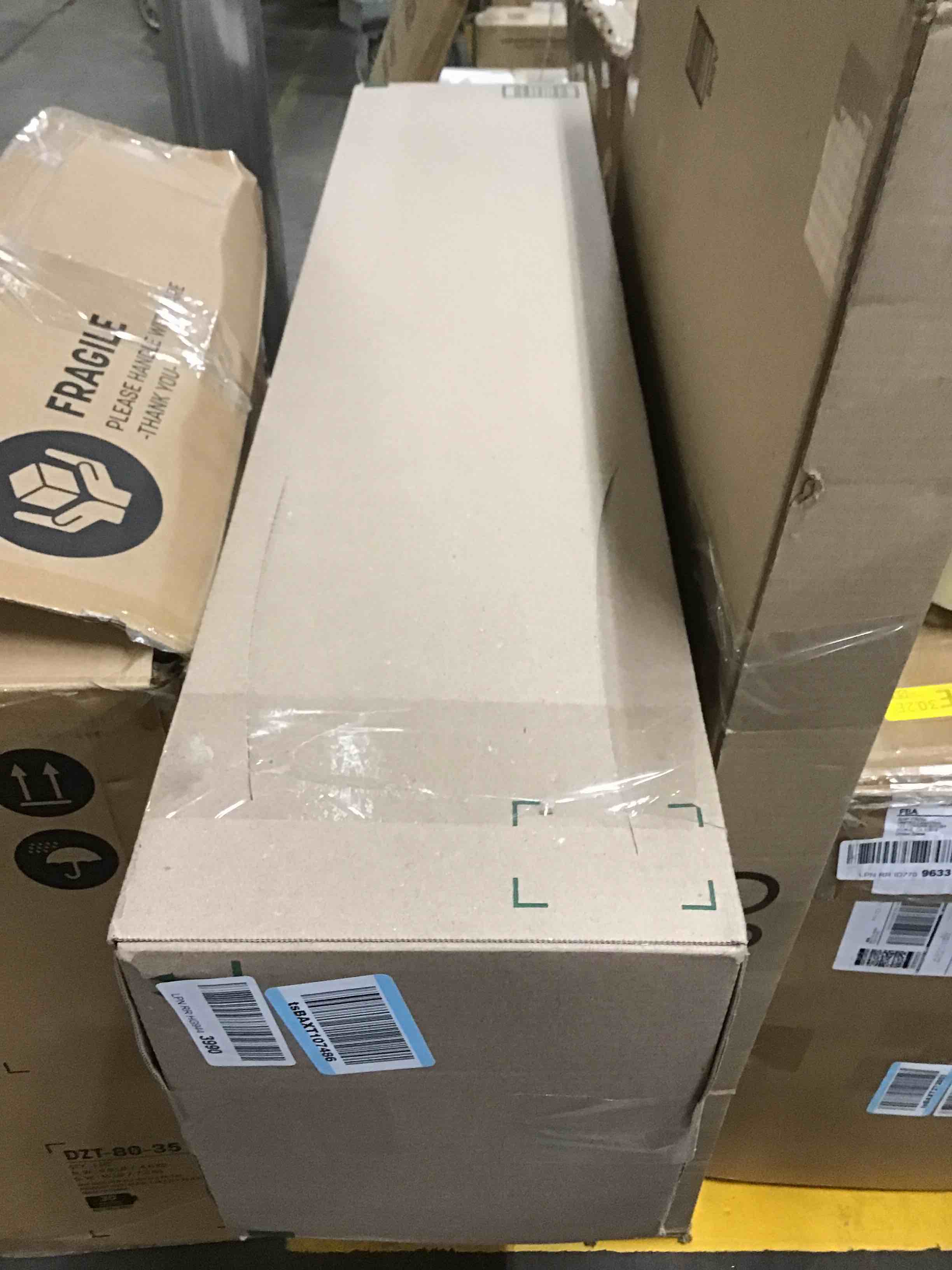 https://s3.amazonaws.com/lotting-images-prod/bidfta/RED5861818_1711553536979.jpeg