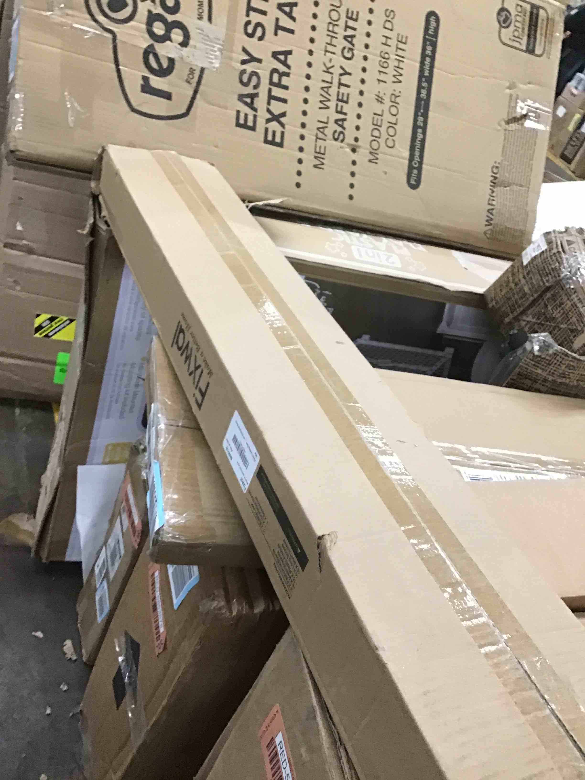 https://s3.amazonaws.com/lotting-images-prod/bidfta/RED5863880_1715958788523.jpeg
