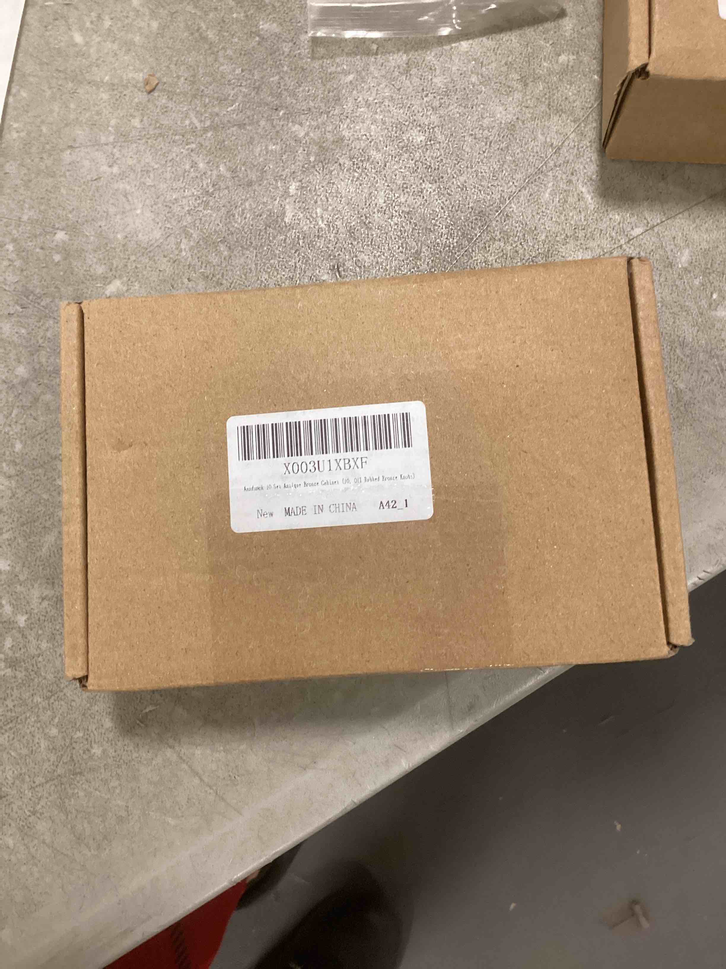 https://s3.amazonaws.com/lotting-images-prod/bidfta/RED5863970_1708720911484.jpeg