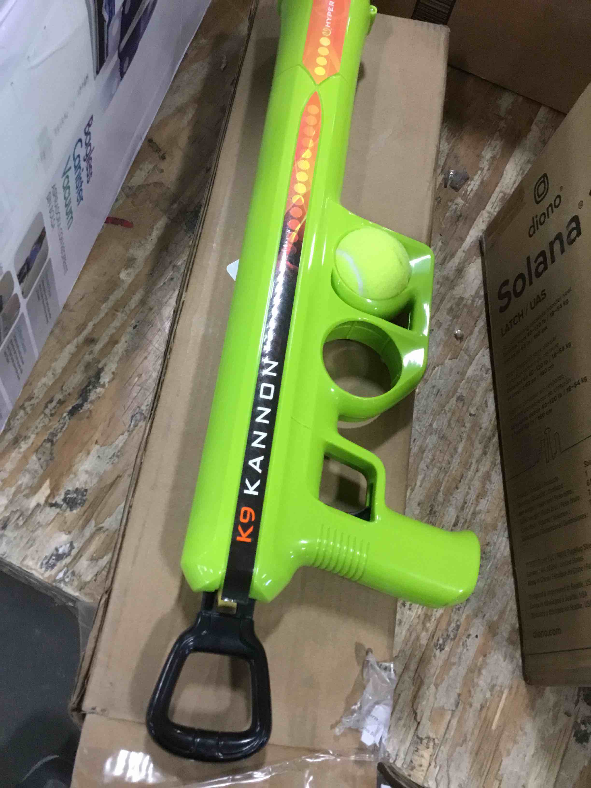https://s3.amazonaws.com/lotting-images-prod/bidfta/RED5864006_1708870373416.jpeg