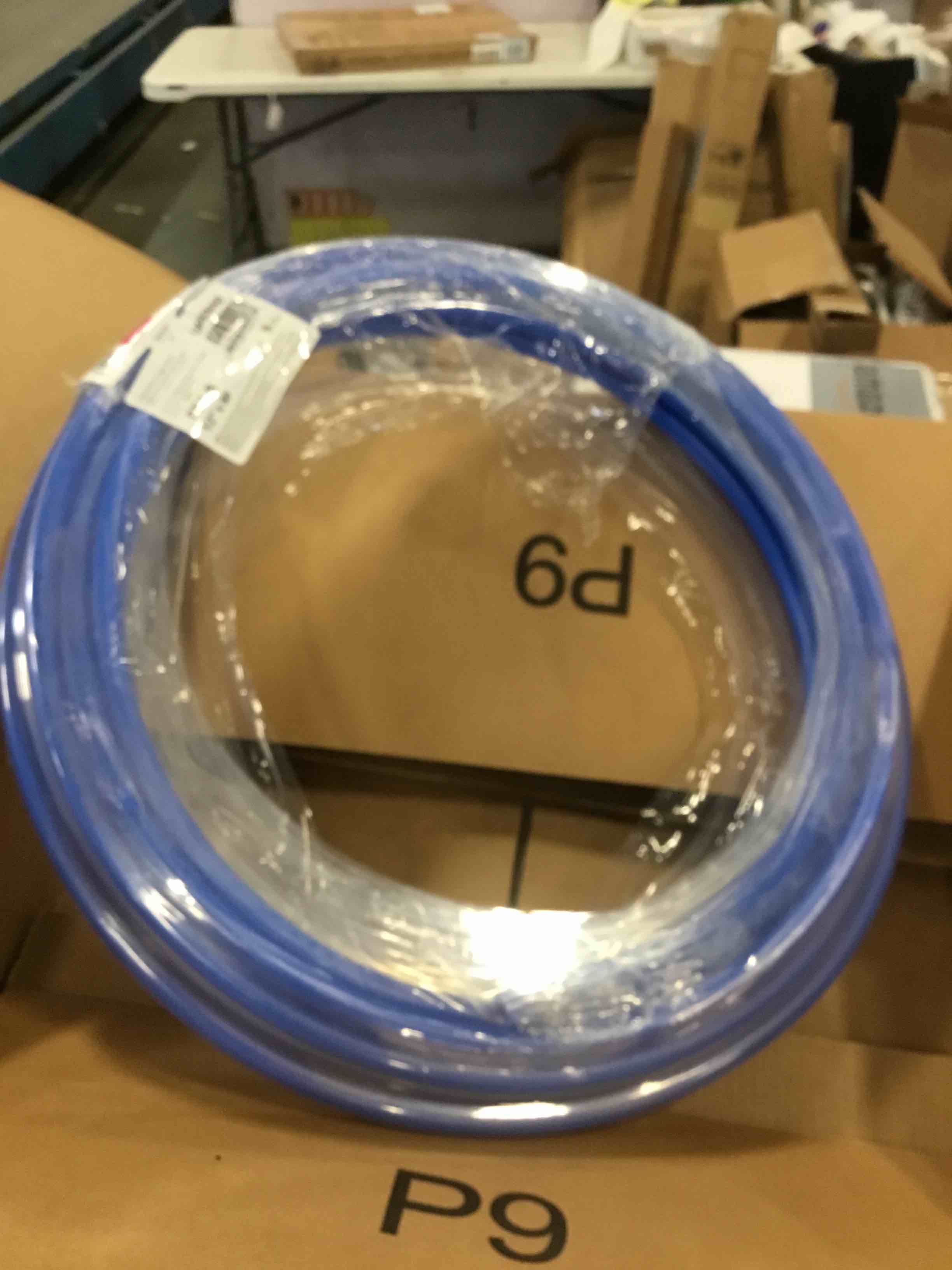 https://s3.amazonaws.com/lotting-images-prod/bidfta/RED5864080_1708879885252.jpeg