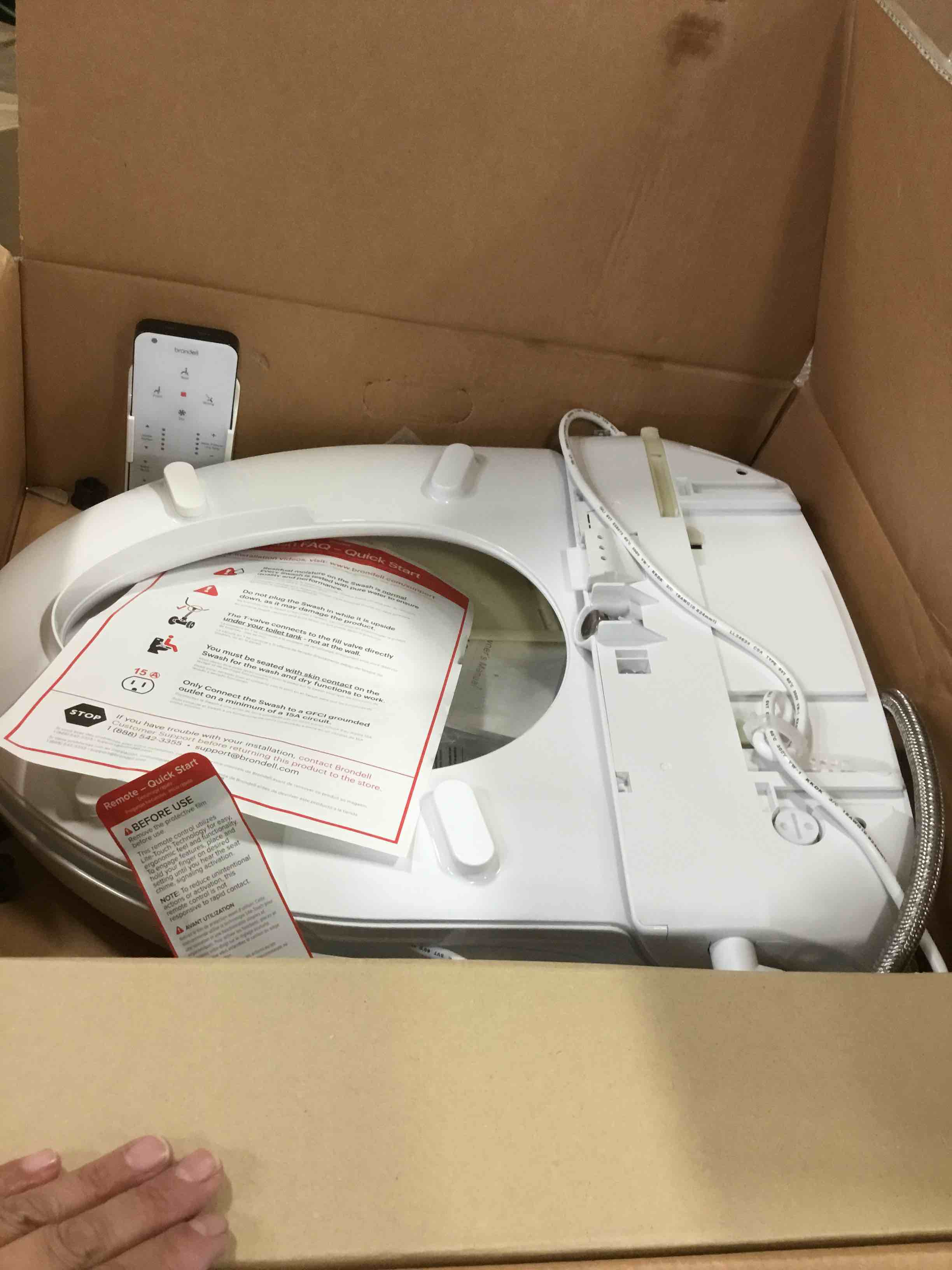 https://s3.amazonaws.com/lotting-images-prod/bidfta/RED5864133_1708888524846.jpeg