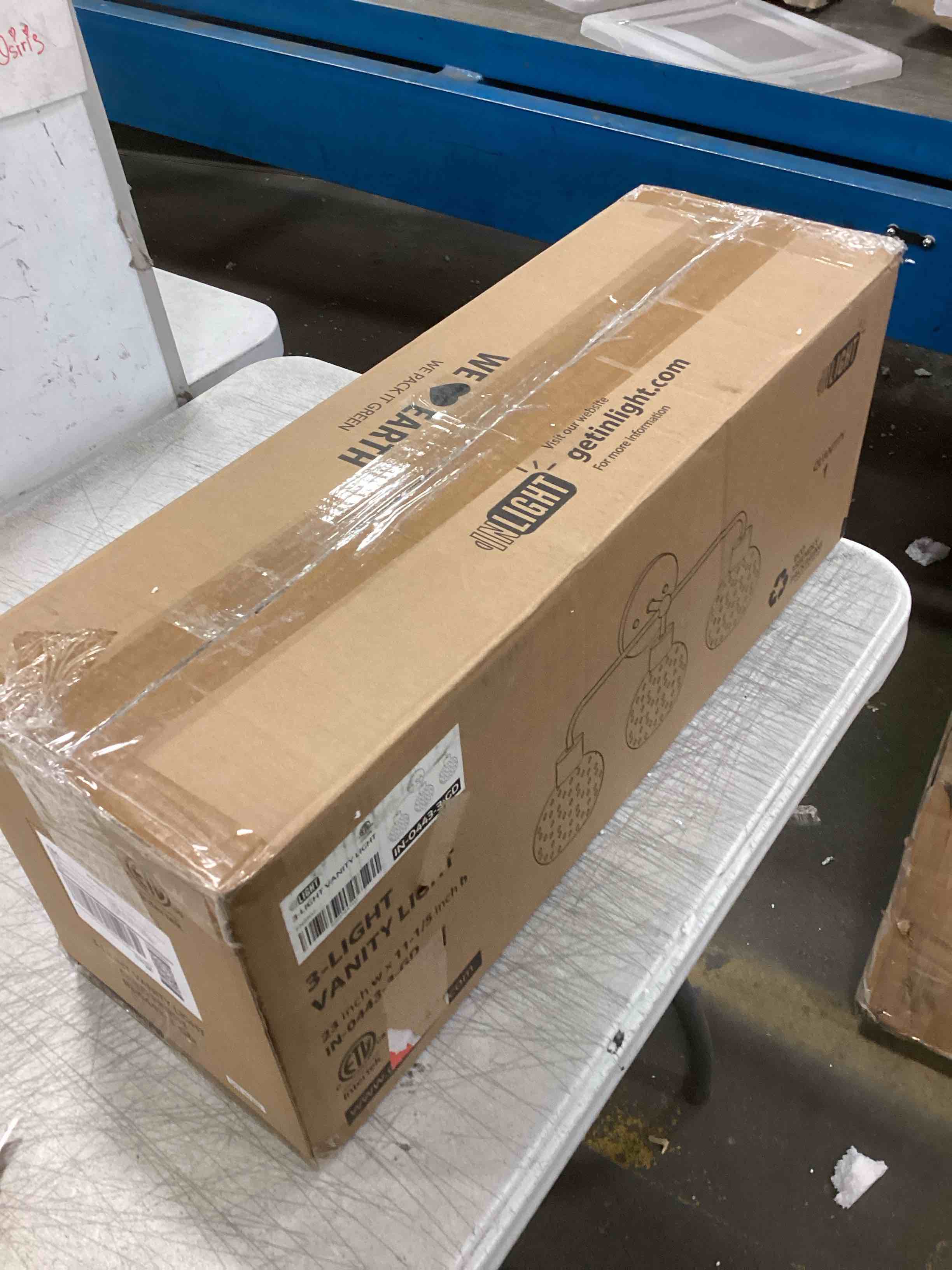 https://s3.amazonaws.com/lotting-images-prod/bidfta/RED5864388_1708979619244.jpeg