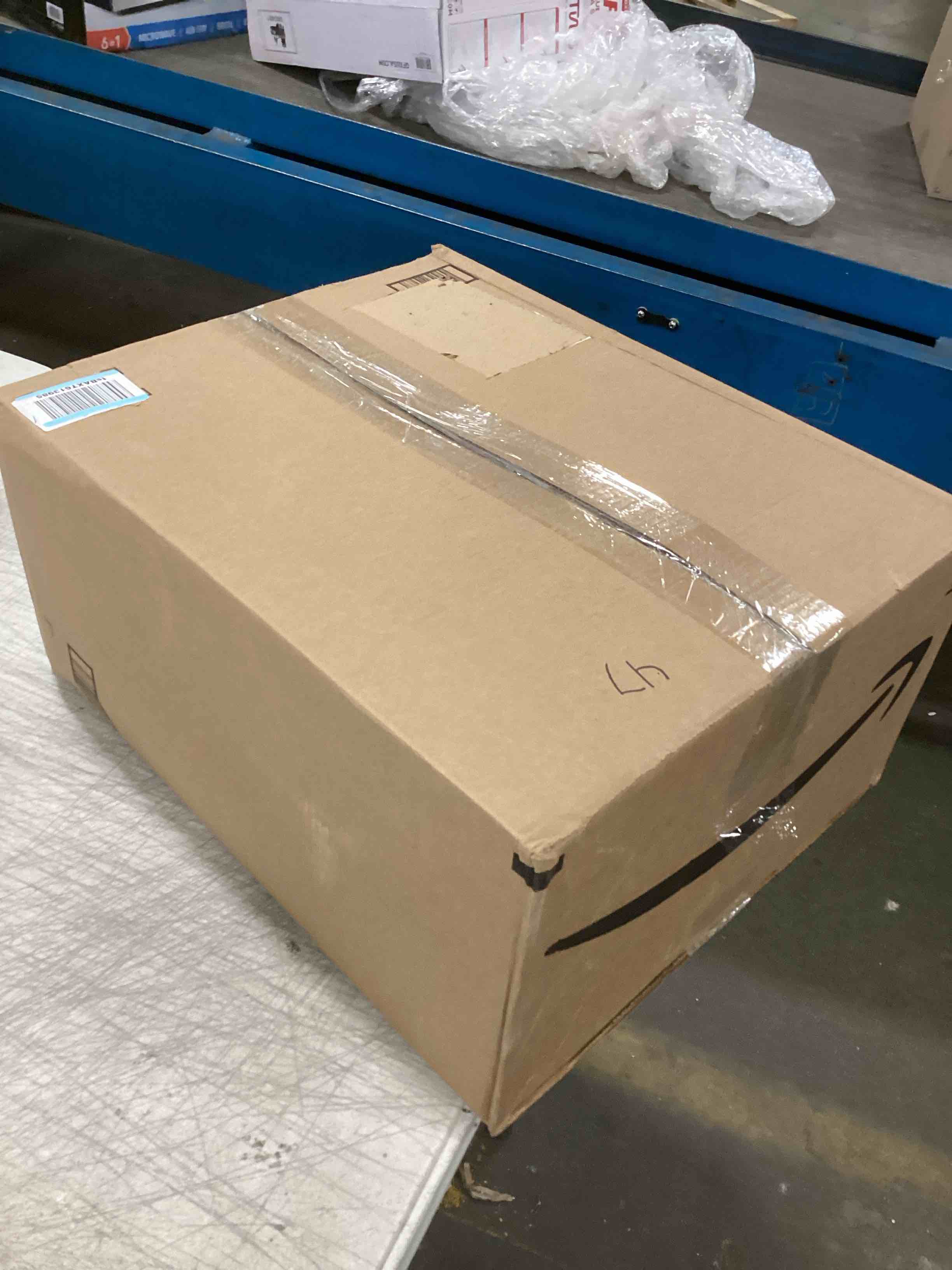 https://s3.amazonaws.com/lotting-images-prod/bidfta/RED5864405_1708982022436.jpeg