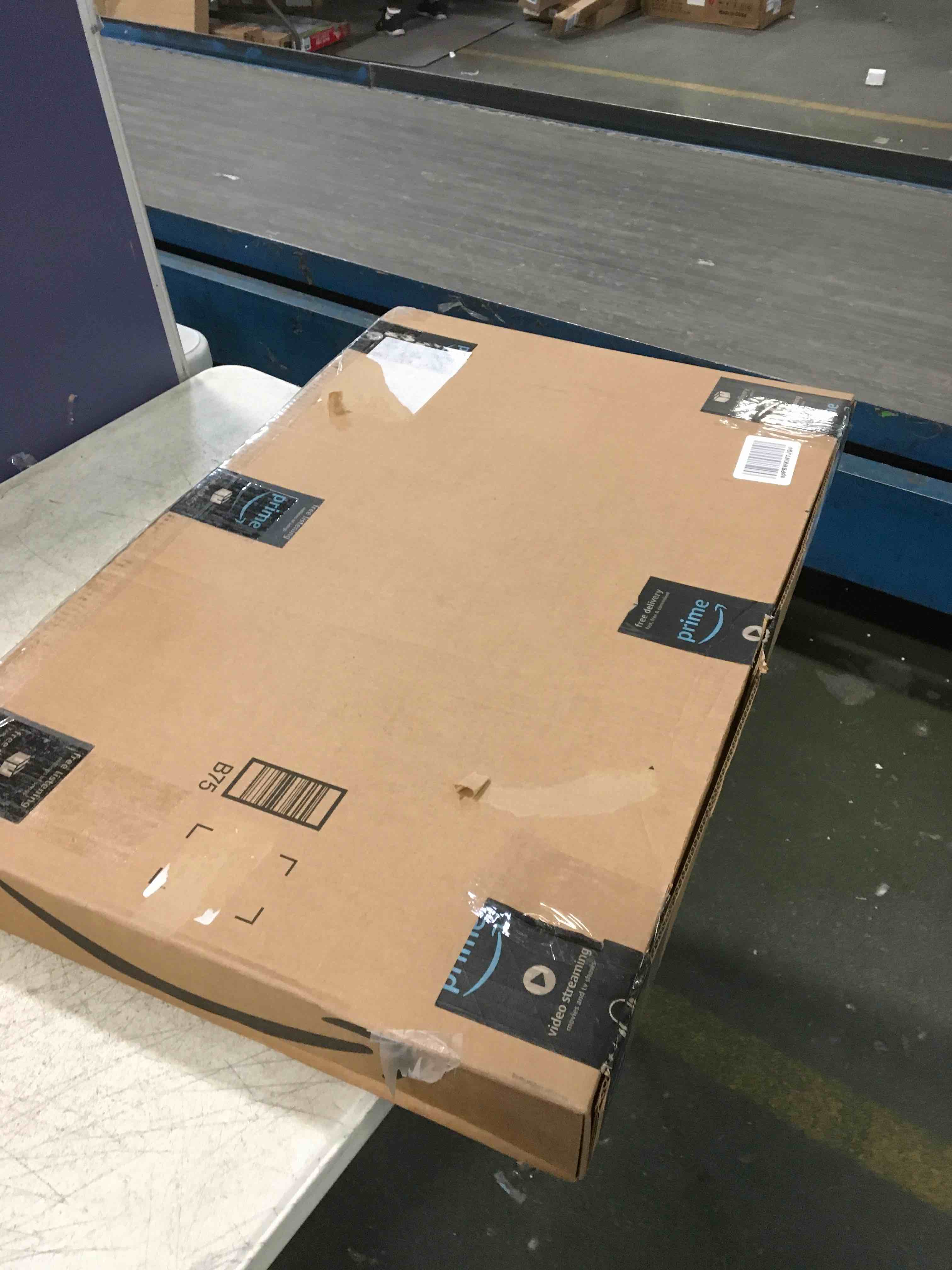https://s3.amazonaws.com/lotting-images-prod/bidfta/RED5864469_1709043446392.jpeg
