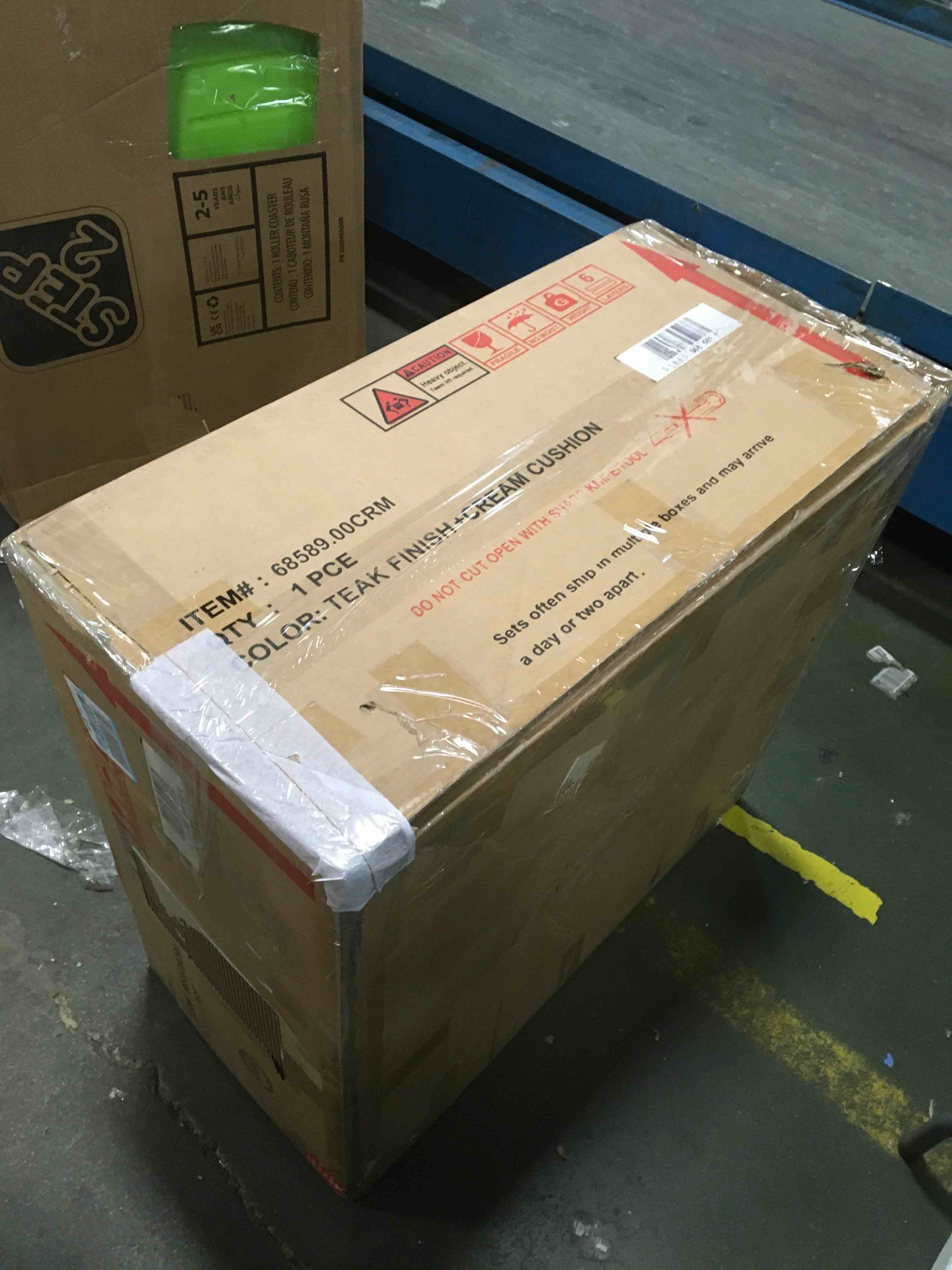 https://s3.amazonaws.com/lotting-images-prod/bidfta/RED5864665_1709125500616.jpeg