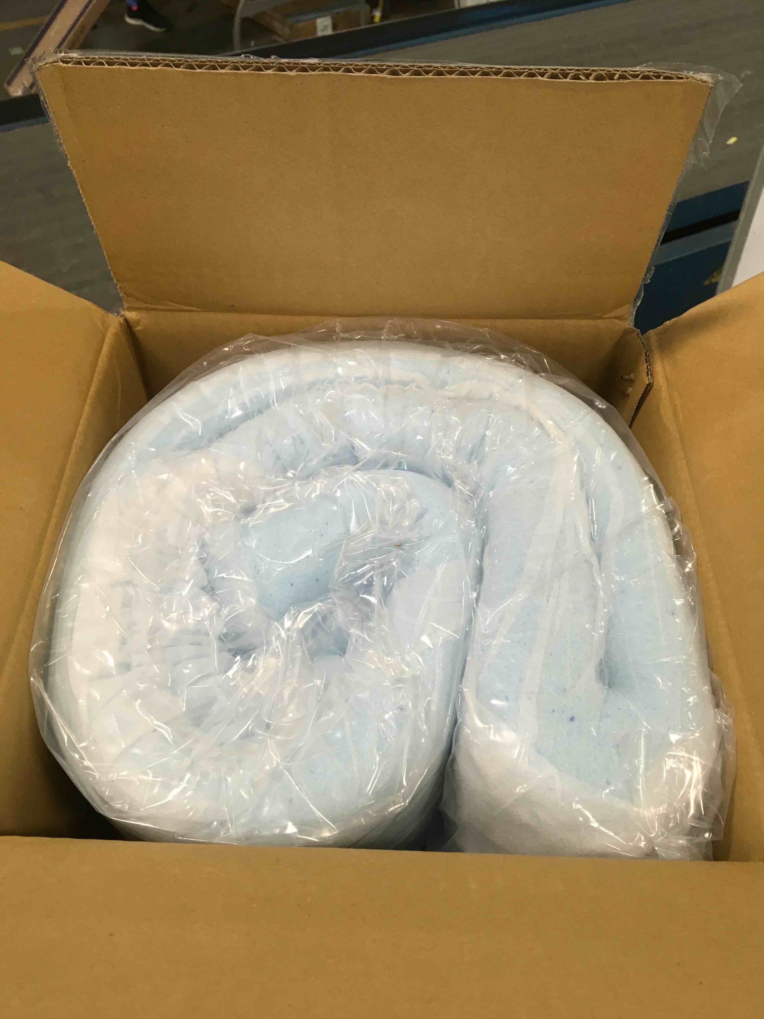 https://s3.amazonaws.com/lotting-images-prod/bidfta/RED5864812_1709146565596.jpeg