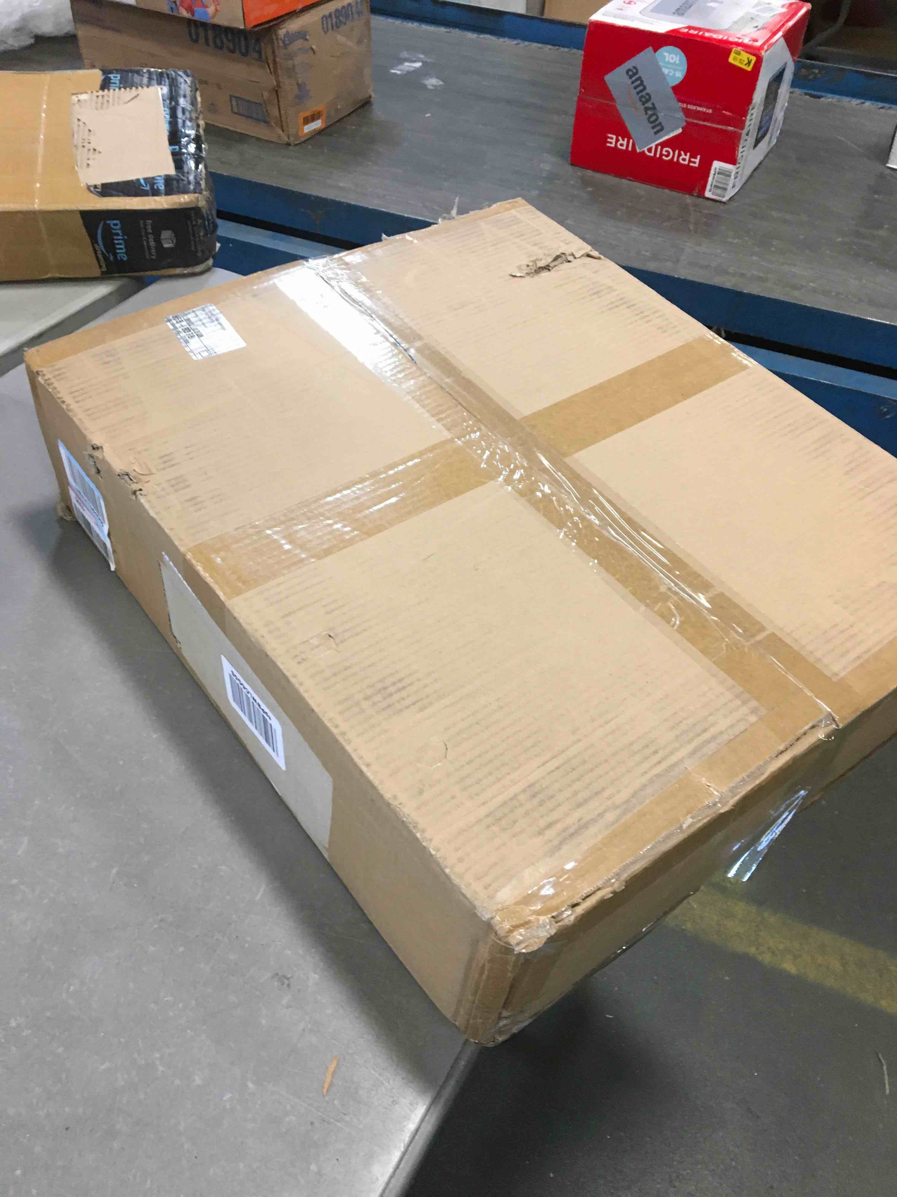 https://s3.amazonaws.com/lotting-images-prod/bidfta/RED5864936_1709215588143.jpeg