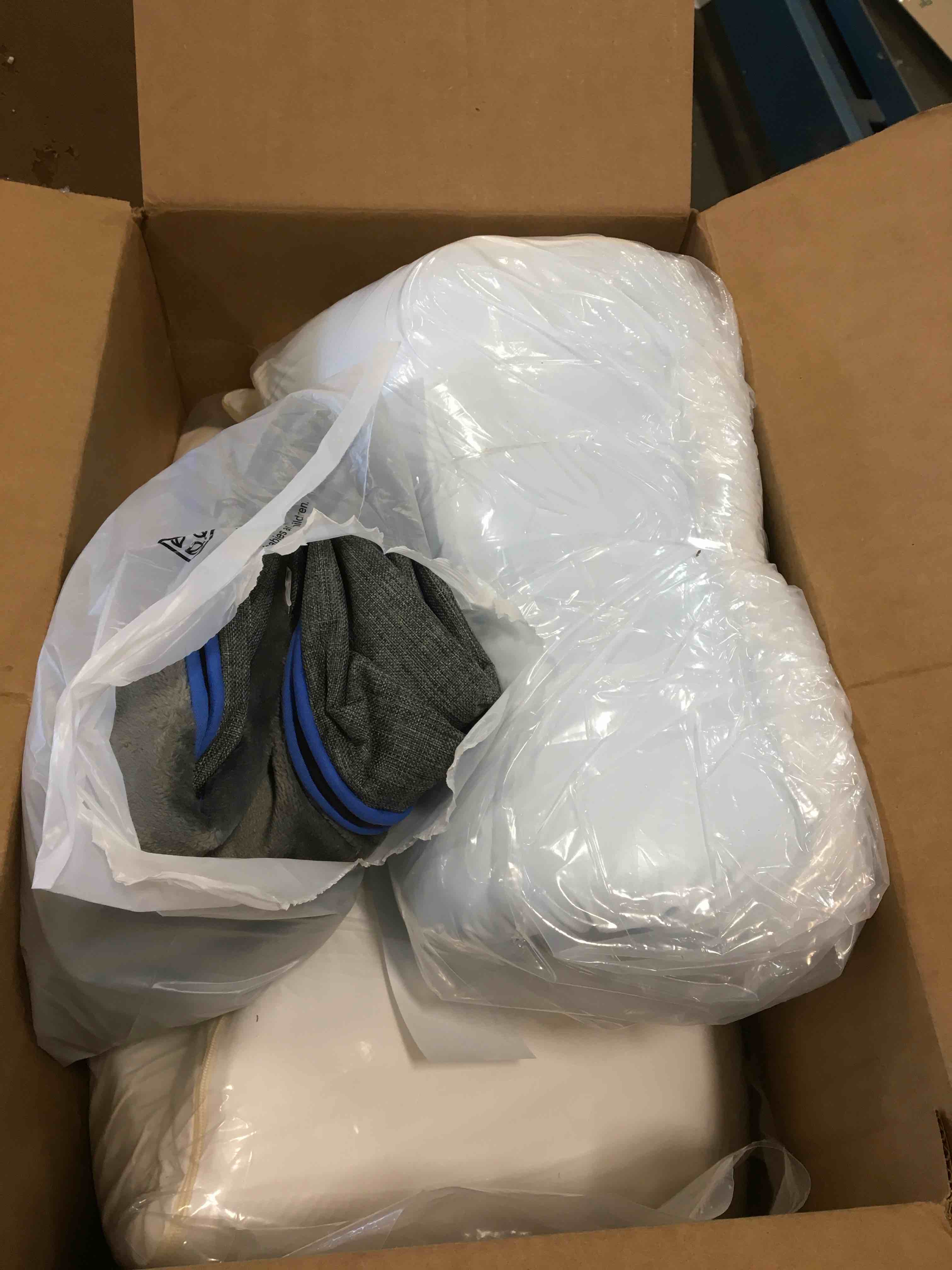 https://s3.amazonaws.com/lotting-images-prod/bidfta/RED5865053_1709231919132.jpeg
