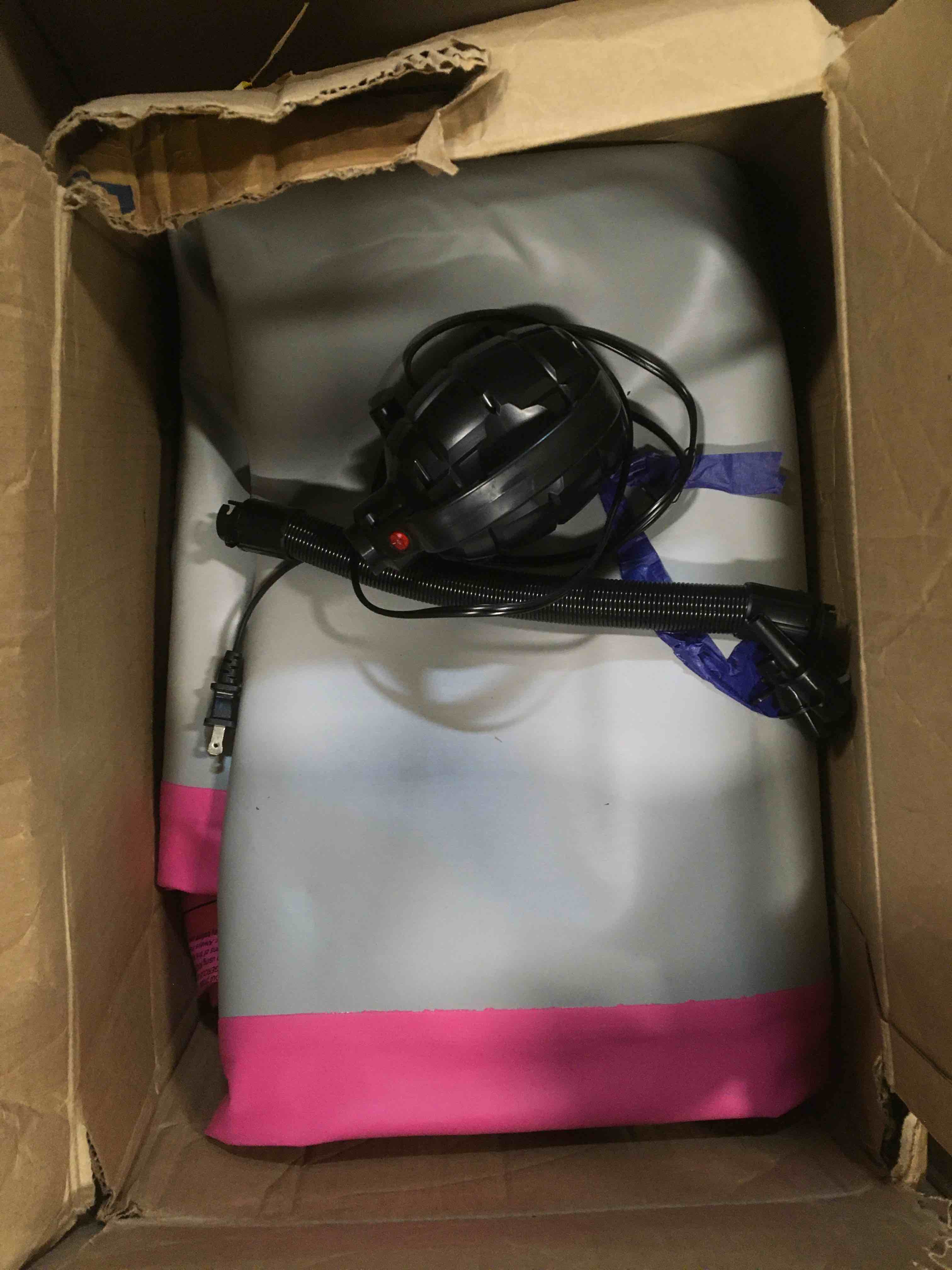 https://s3.amazonaws.com/lotting-images-prod/bidfta/RED5865420_1709472795666.jpeg