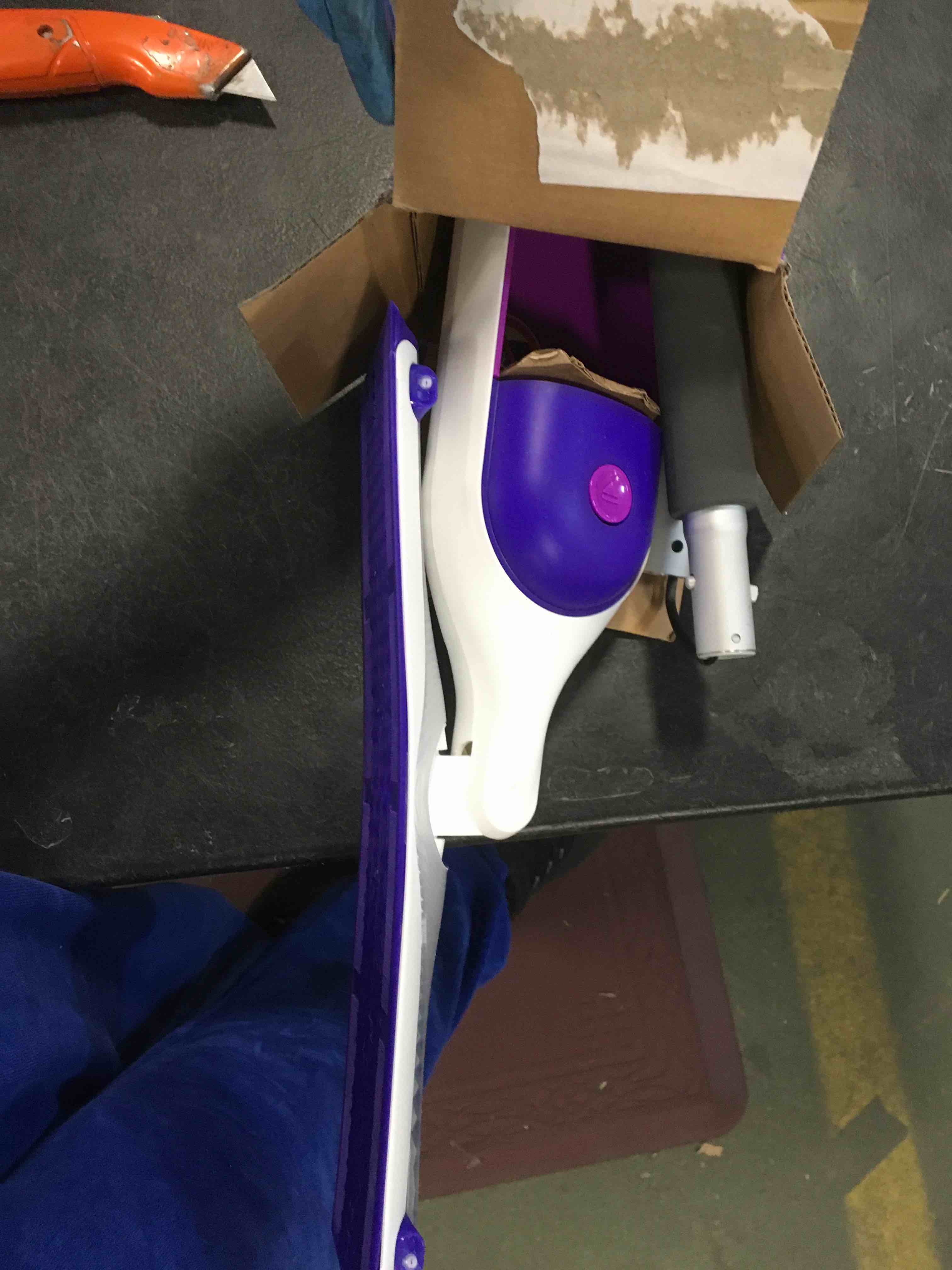https://s3.amazonaws.com/lotting-images-prod/bidfta/RED5865436_1709474441562.jpeg