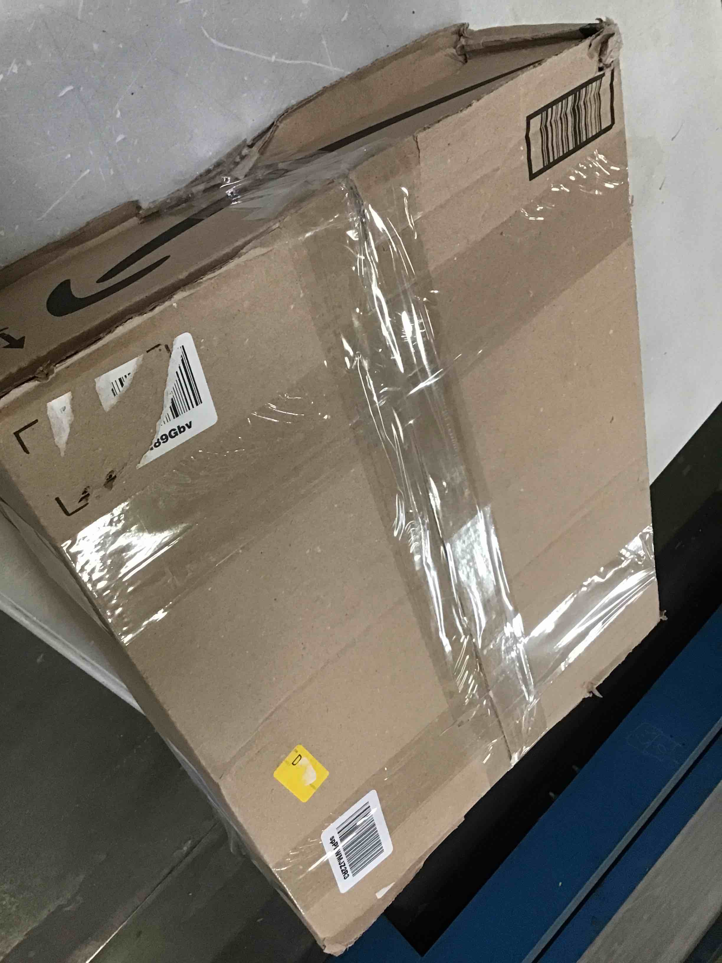 https://s3.amazonaws.com/lotting-images-prod/bidfta/RED5866190_1708973842124.jpeg