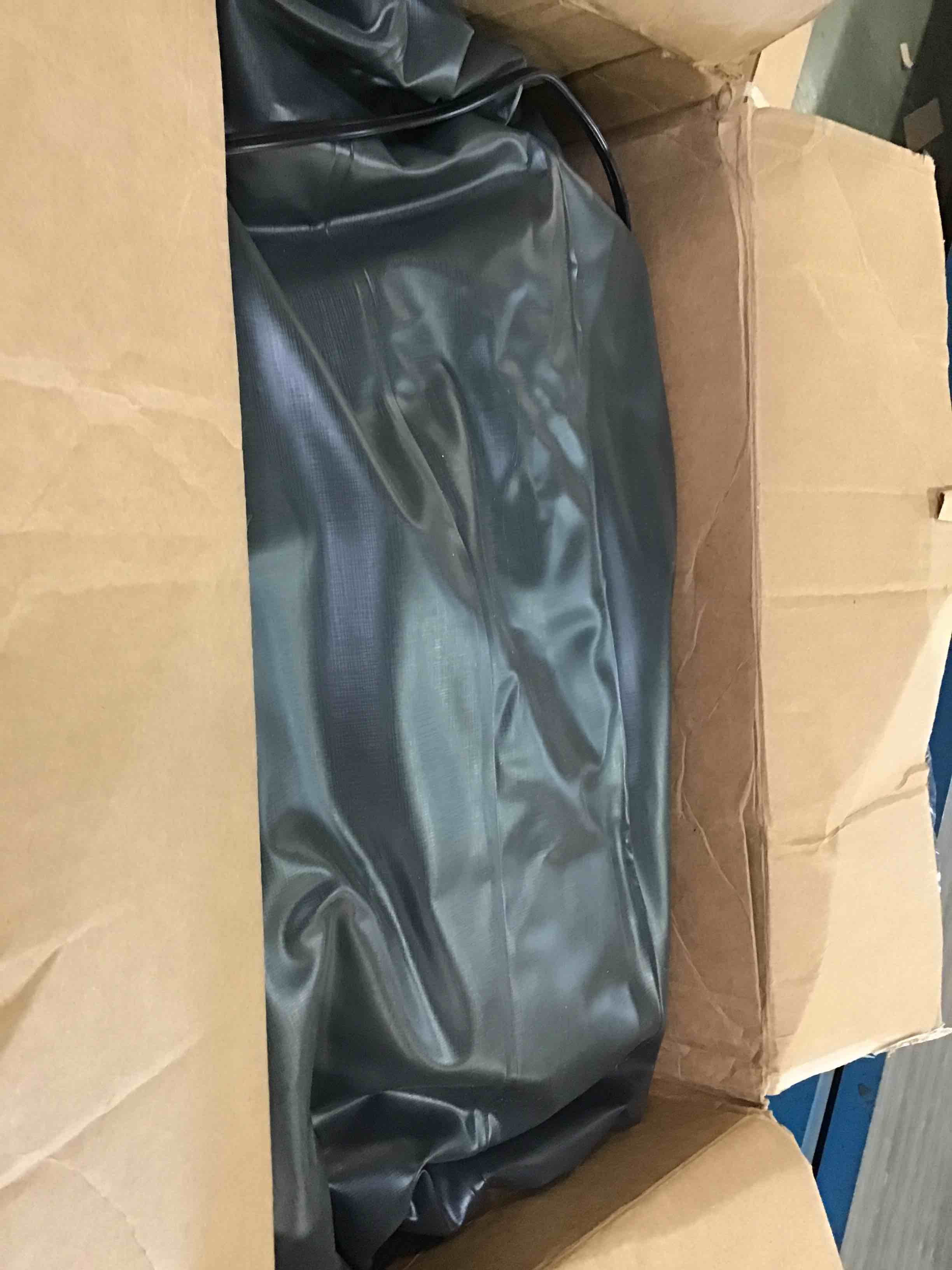 https://s3.amazonaws.com/lotting-images-prod/bidfta/RED5866218_1708977142708.jpeg