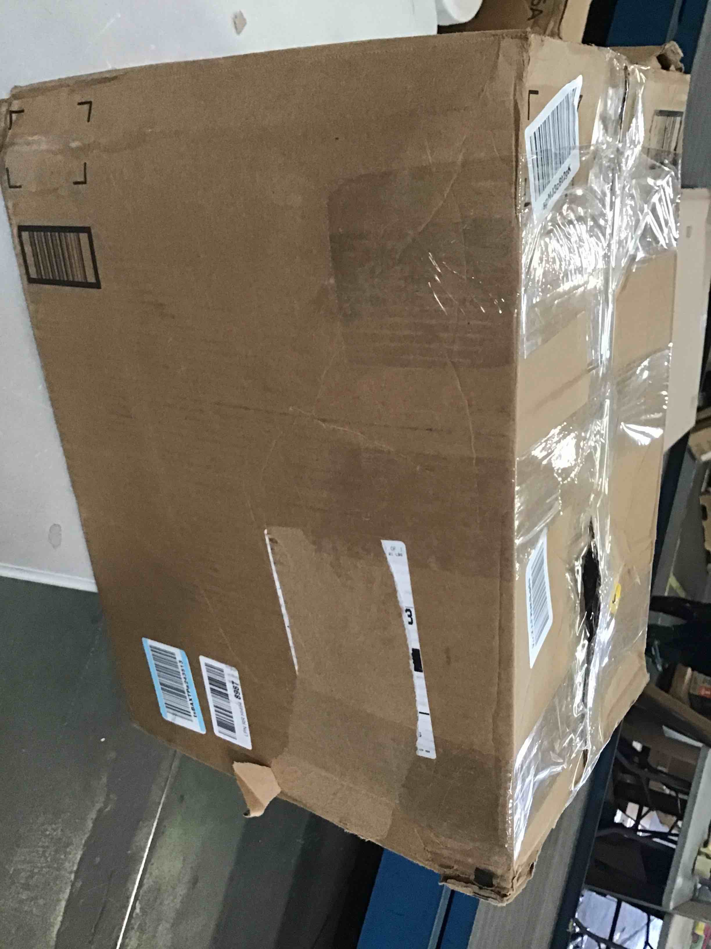 https://s3.amazonaws.com/lotting-images-prod/bidfta/RED5866218_1708977178845.jpeg