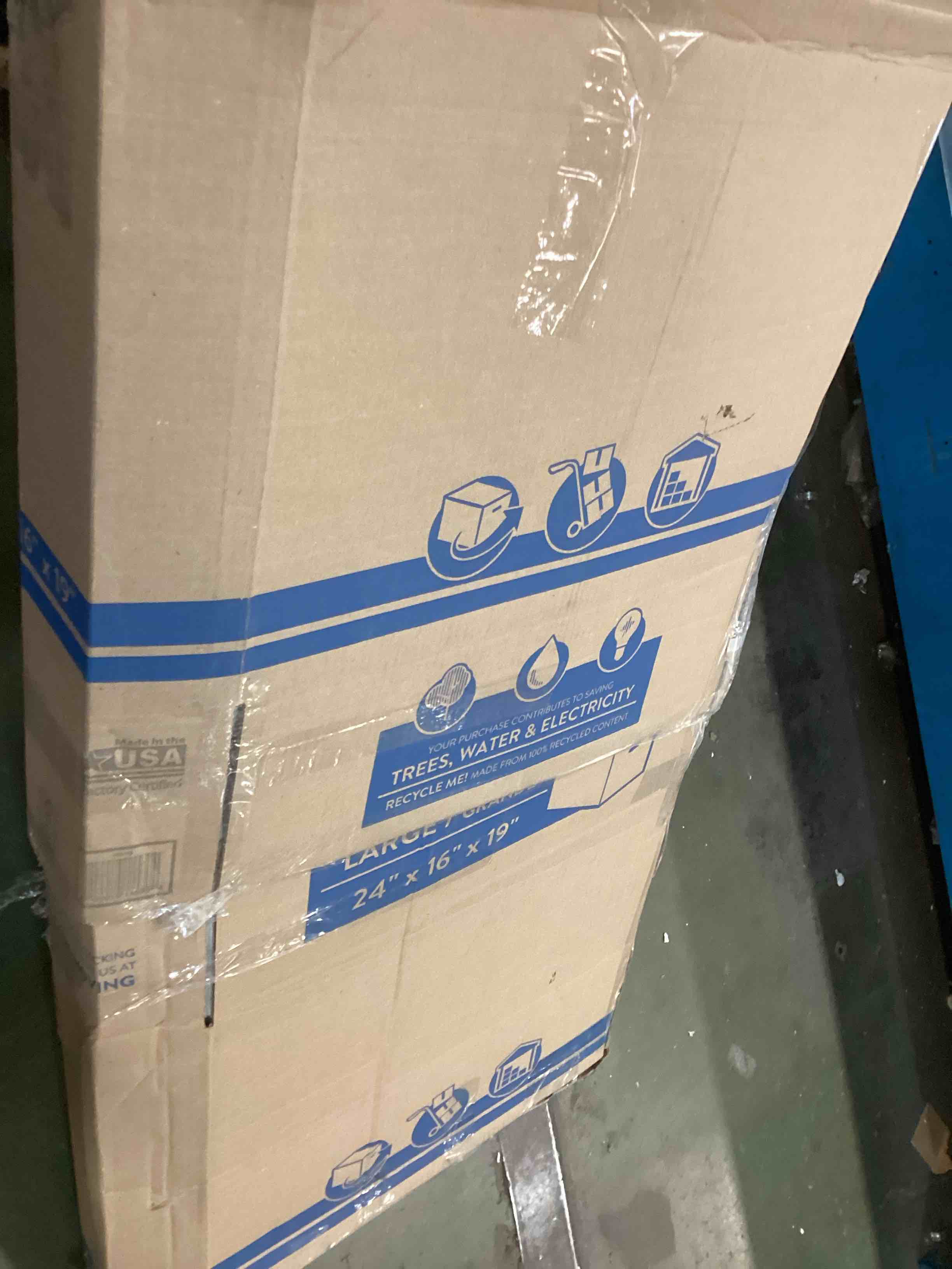 https://s3.amazonaws.com/lotting-images-prod/bidfta/RED5866653_1709150136127.jpeg