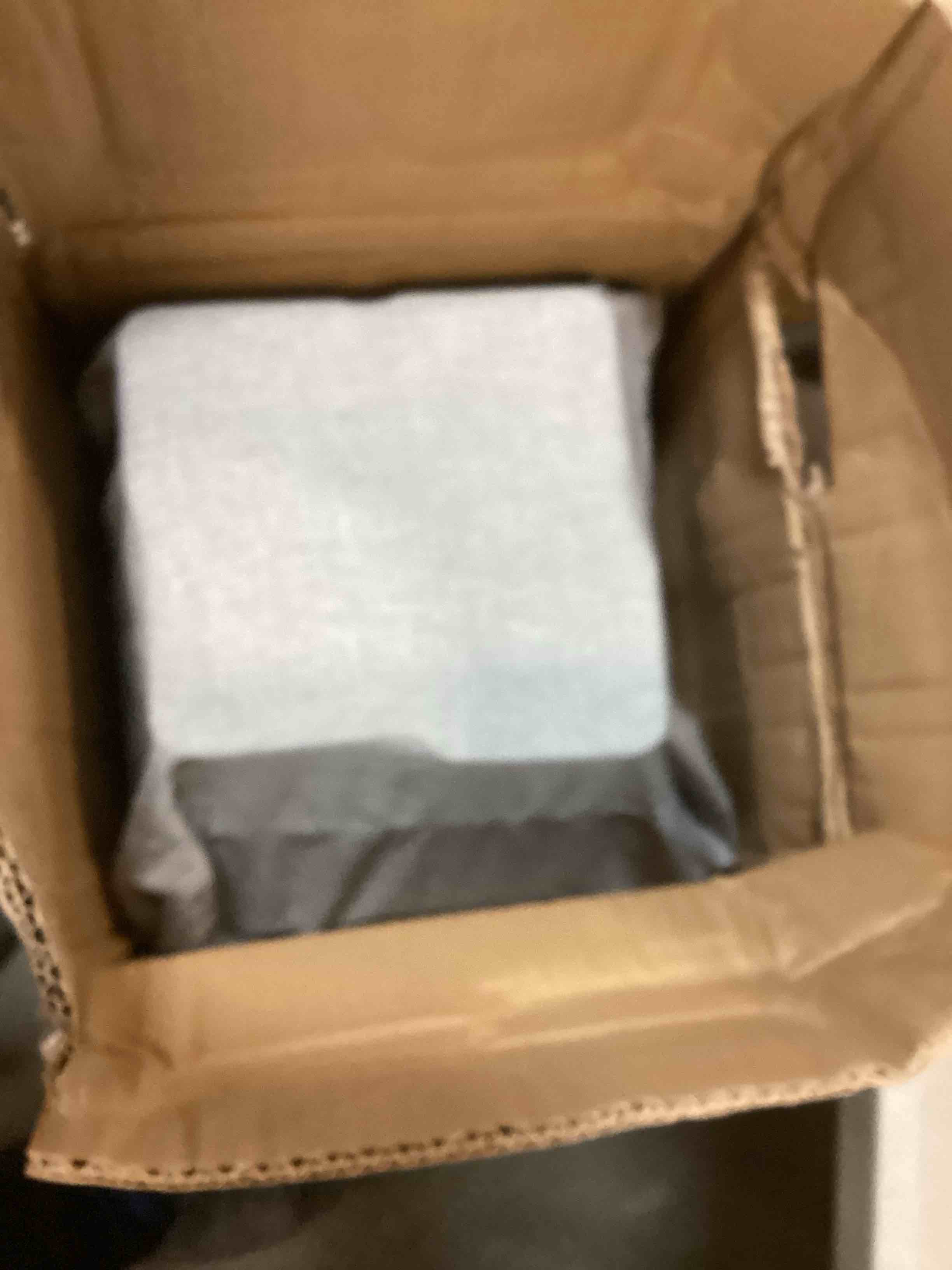 https://s3.amazonaws.com/lotting-images-prod/bidfta/RED5867111_1708608507862.jpeg
