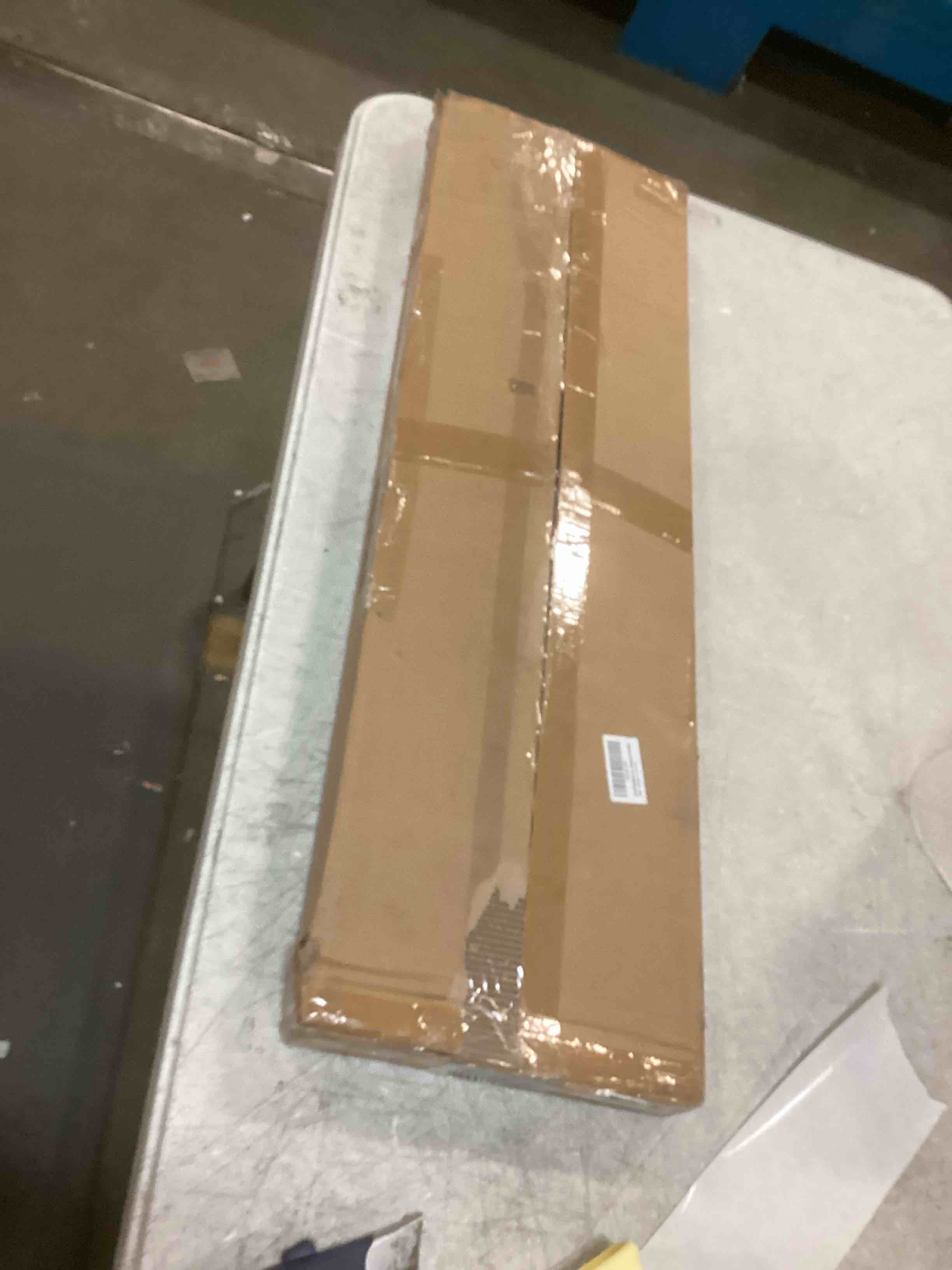 https://s3.amazonaws.com/lotting-images-prod/bidfta/RED5867368_1708692401072.jpeg