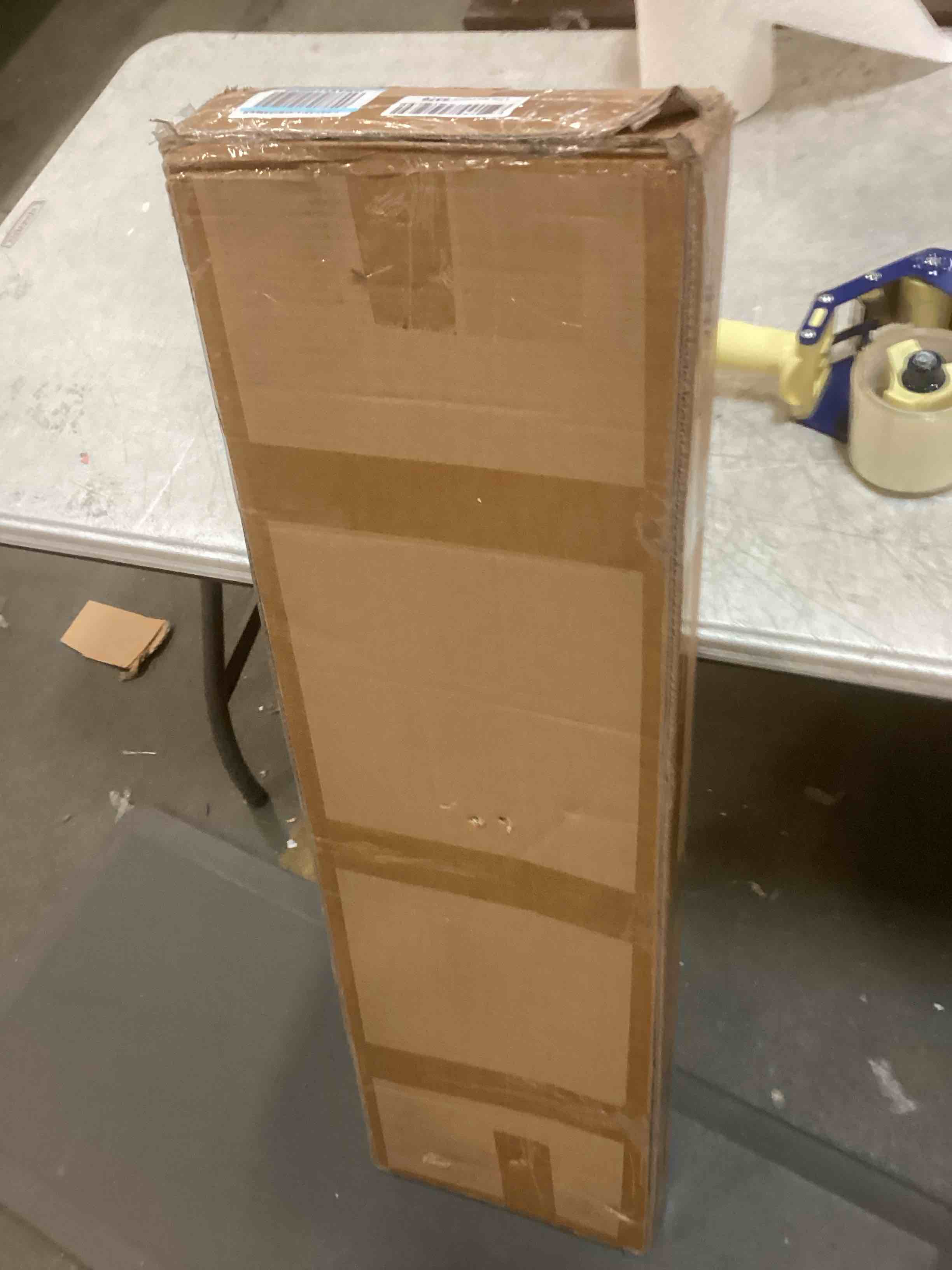 https://s3.amazonaws.com/lotting-images-prod/bidfta/RED5867404_1708695725796.jpeg